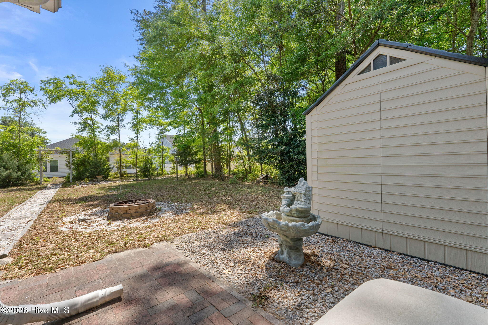 100568213 | Photo 37