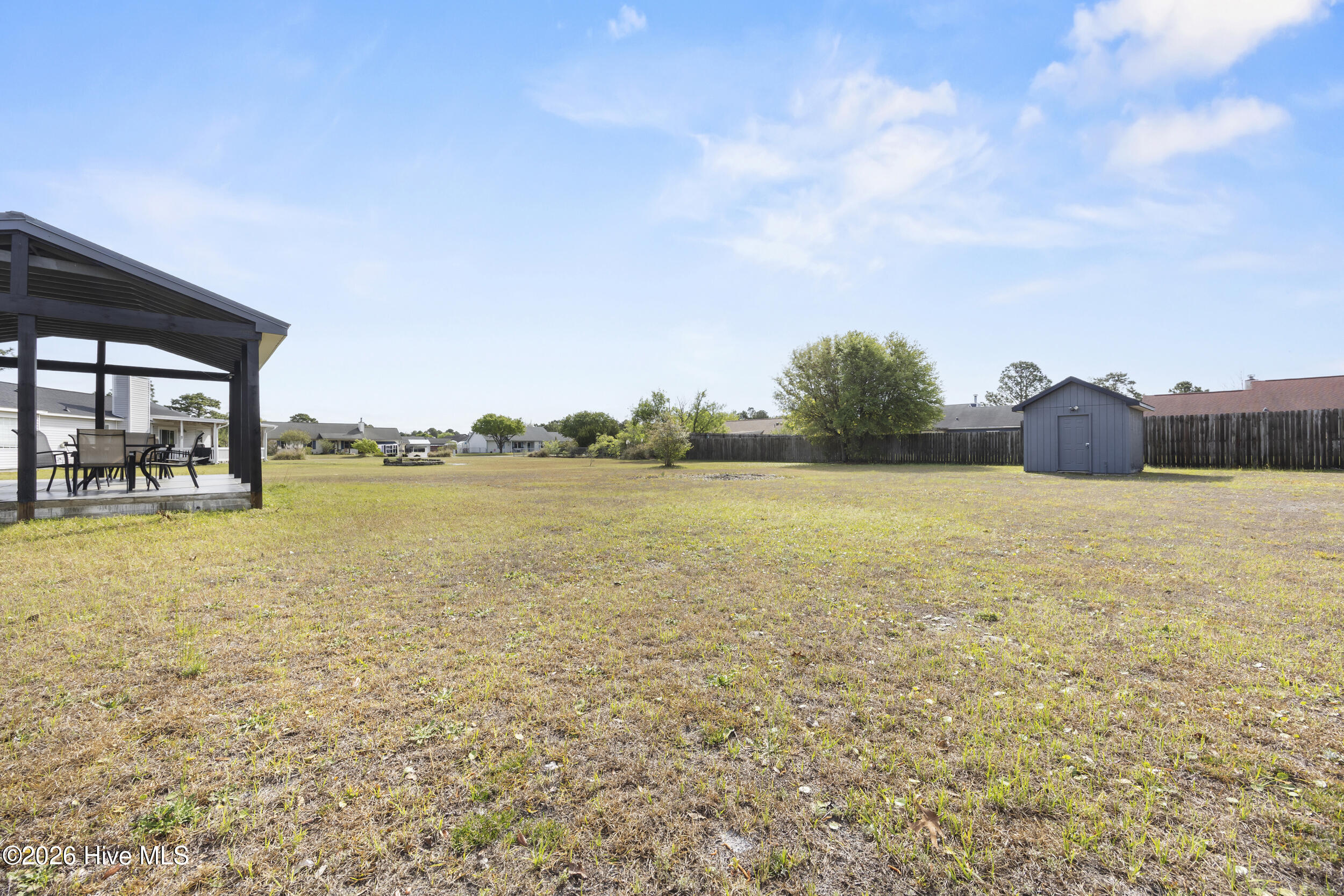 100566189 | Photo 40