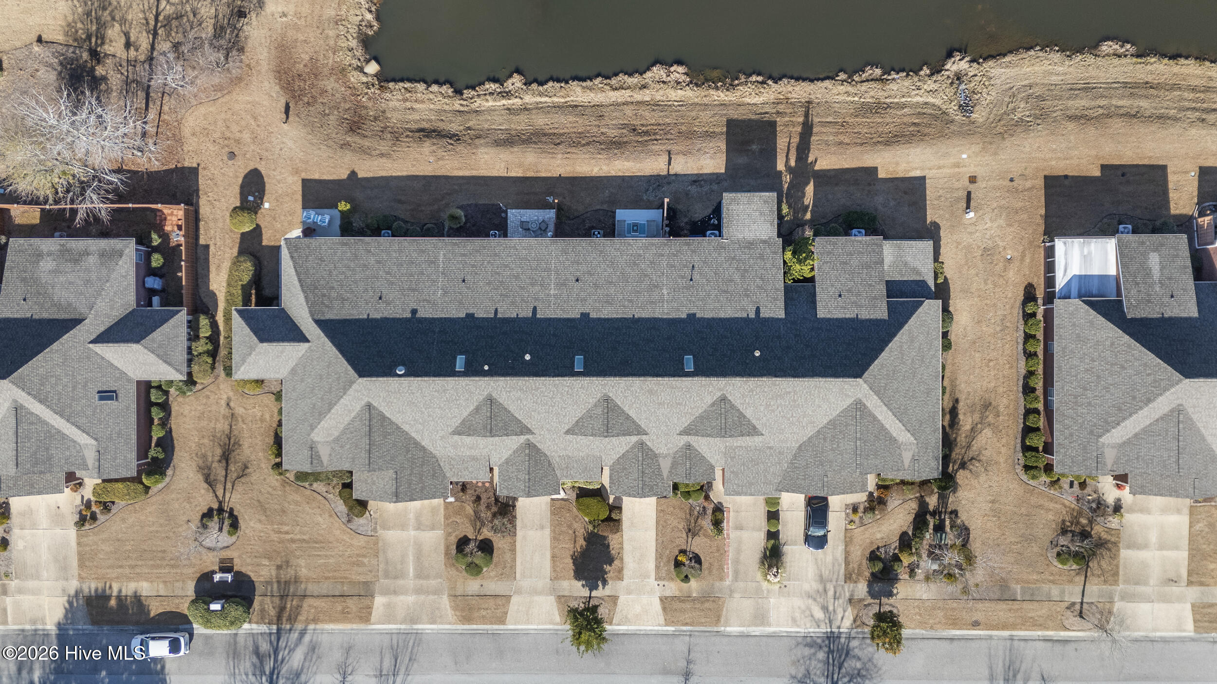 100552325 | Photo 52