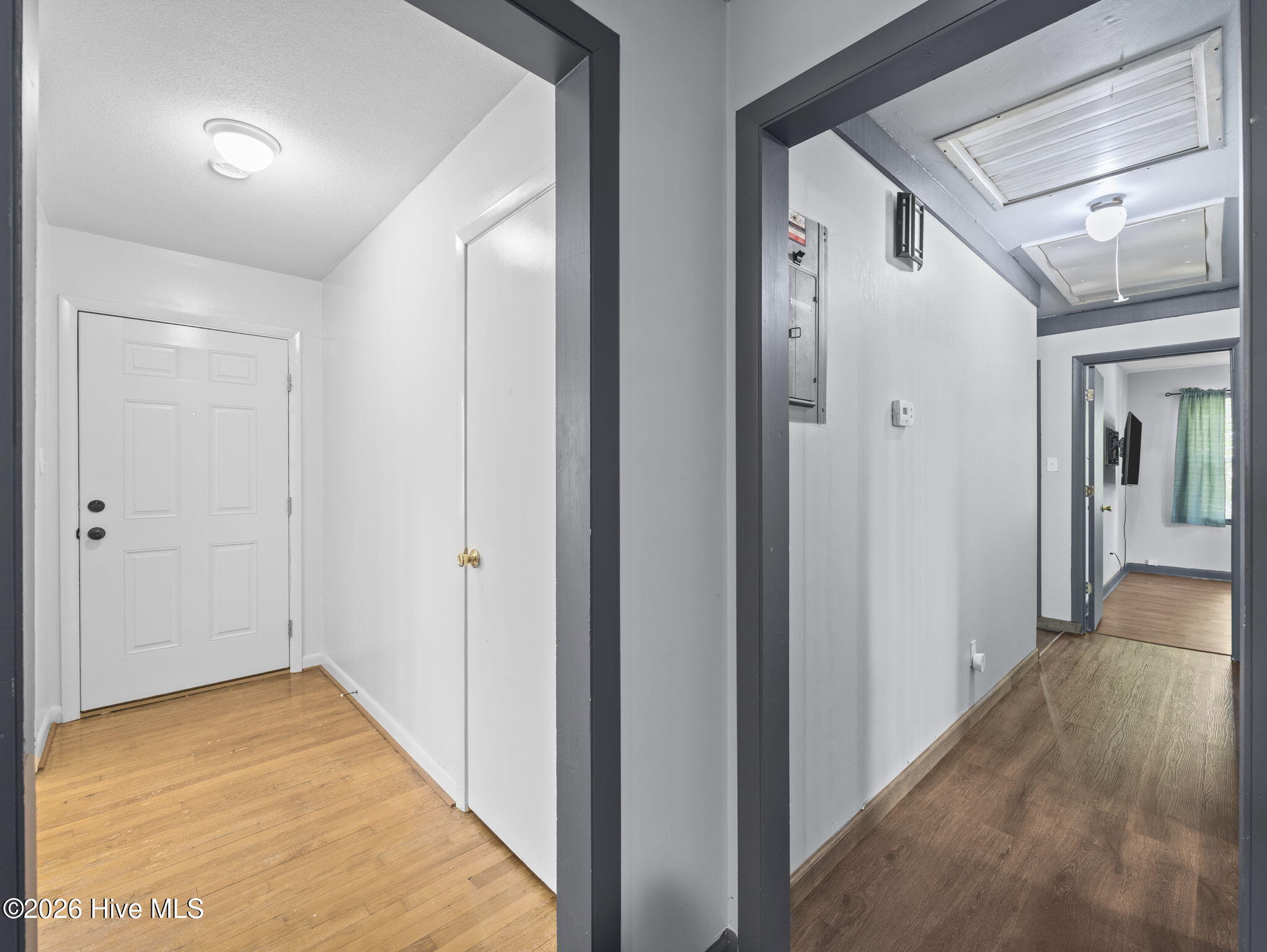 100568066 | Photo 13