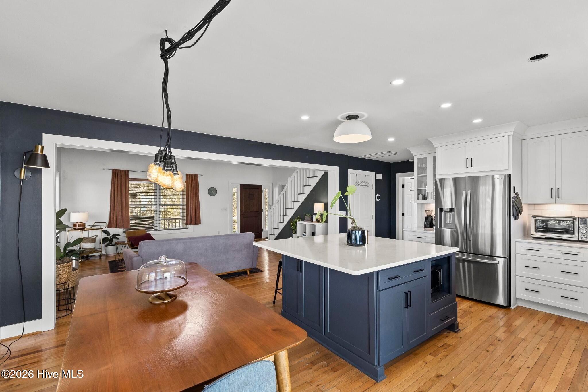 100557619 | Photo 15