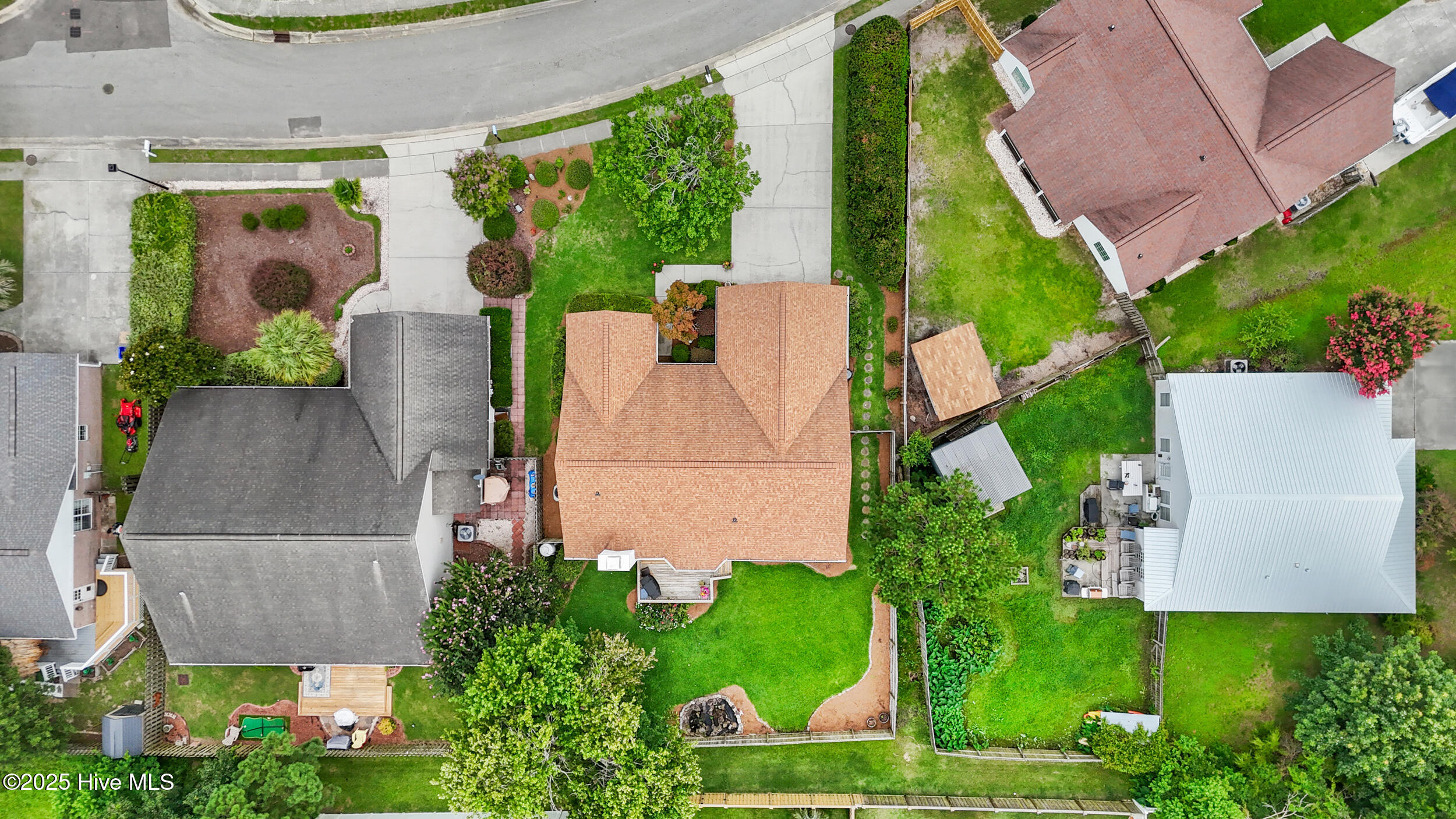 100518849 | Photo 31