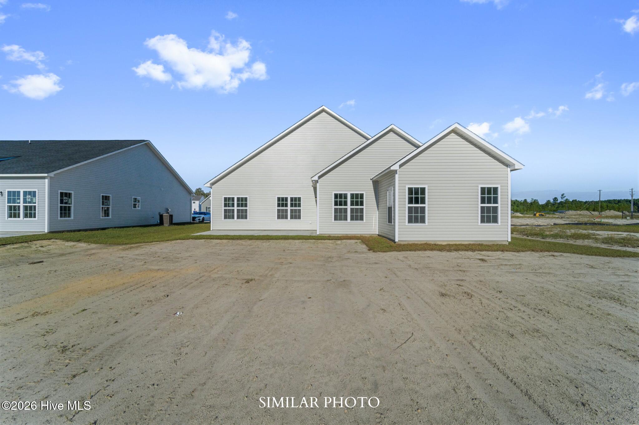 100550037 | Photo 35