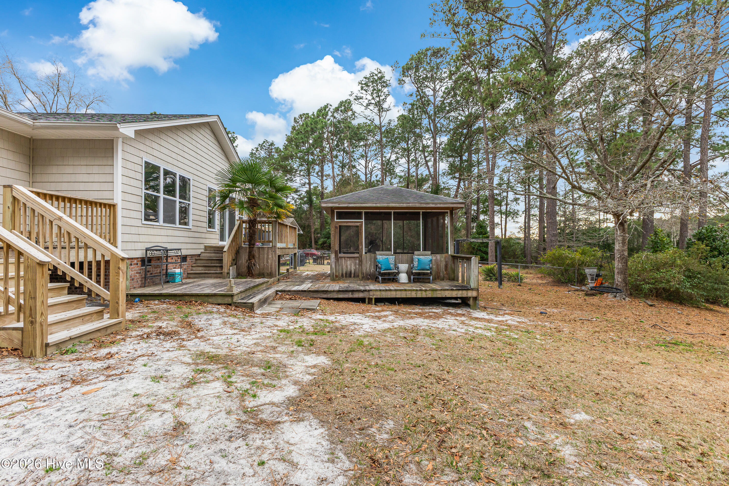 100551120 | Photo 34