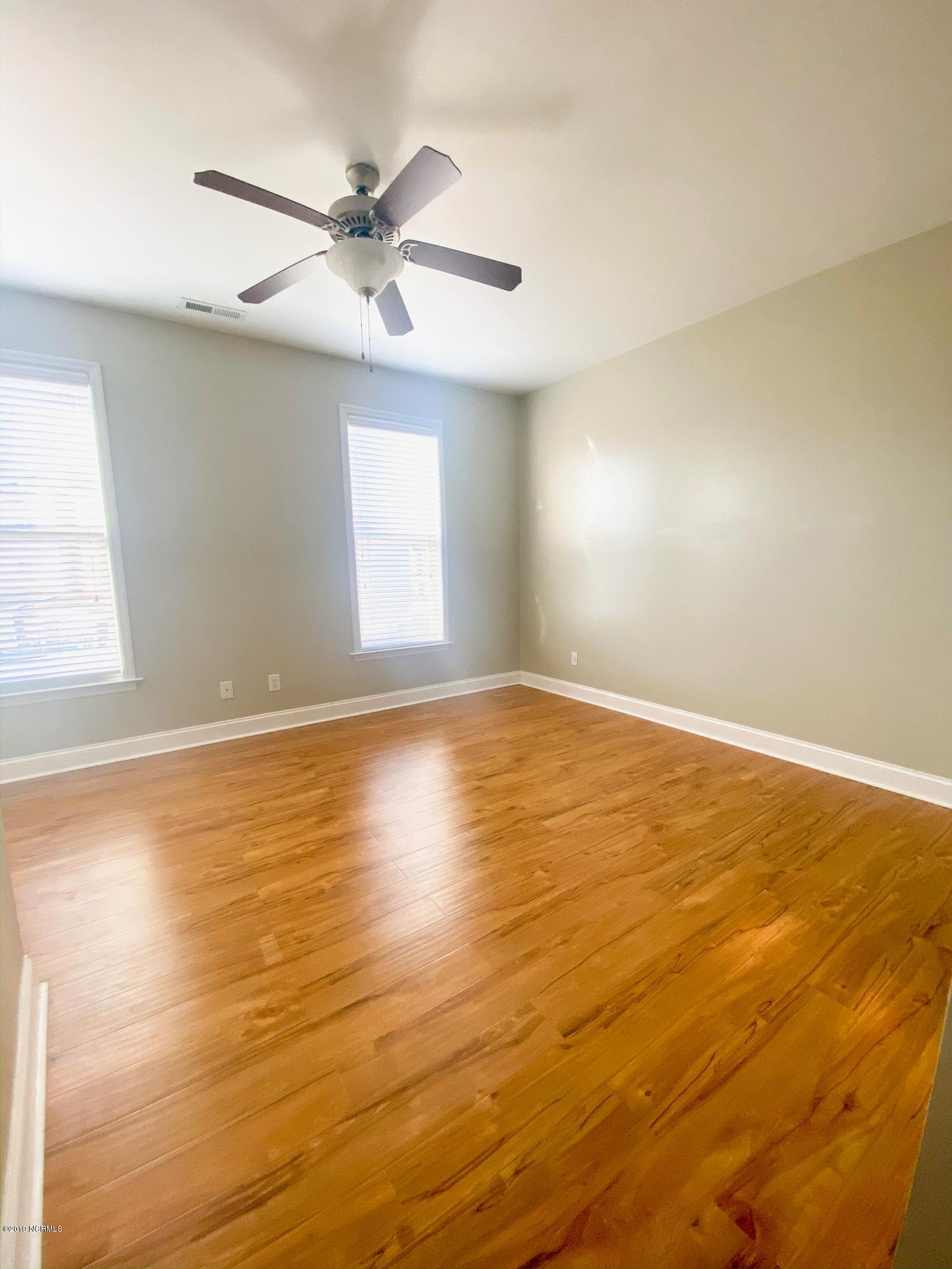 100552495 | Photo 12