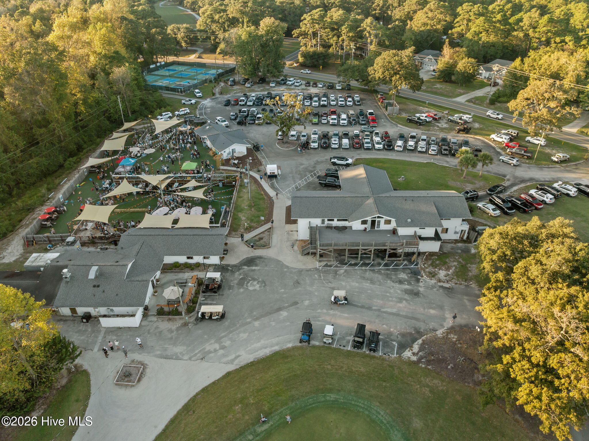 100556697 | Photo 38