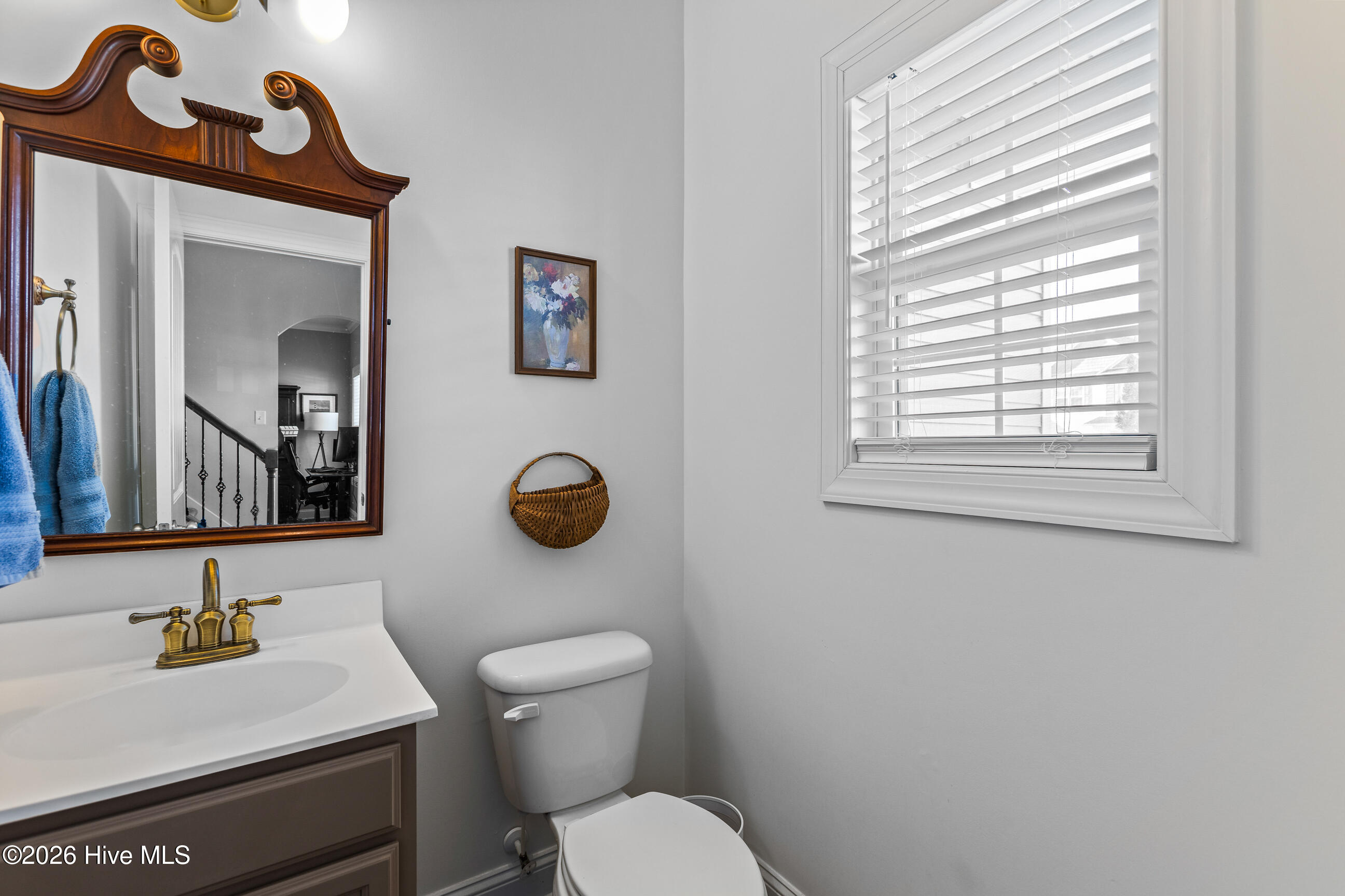 100561419 | Photo 19