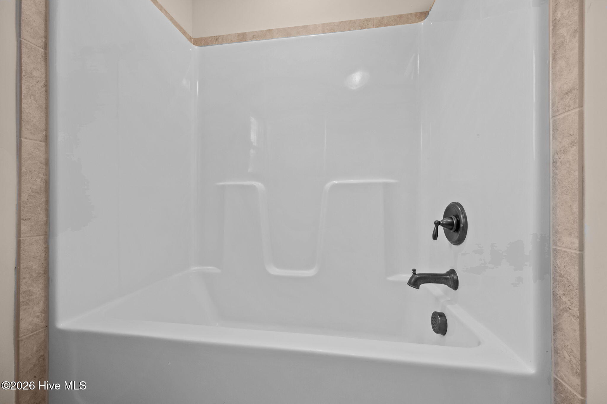 100556667 | Photo 34