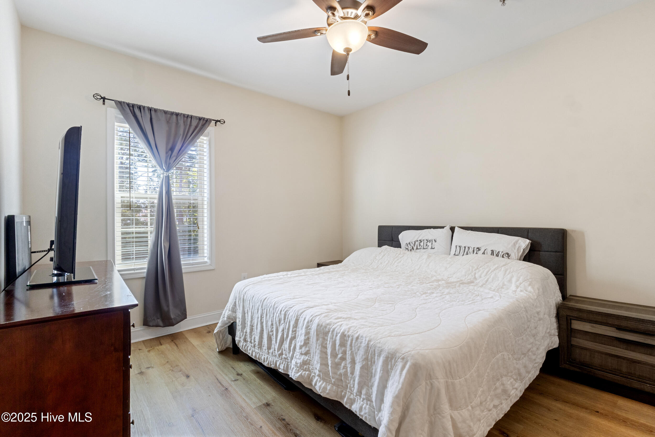 100540798 | Photo 12