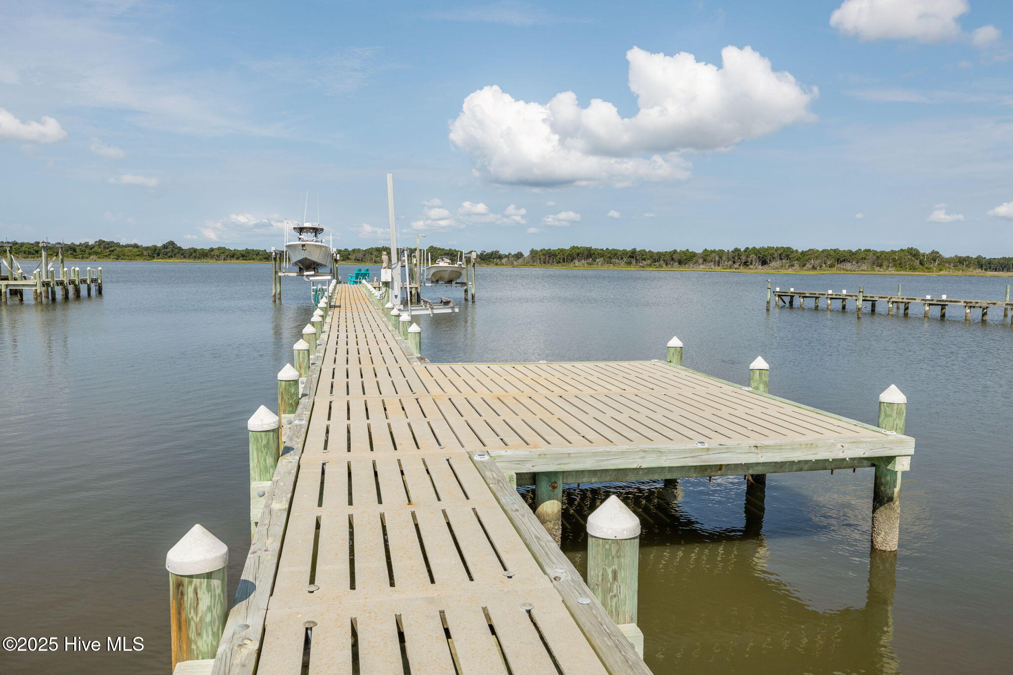 429 Live Oak Road,Newport
