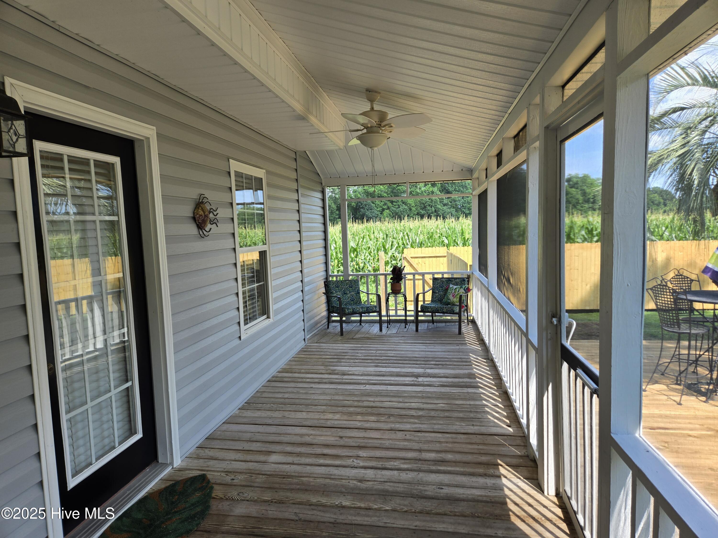 100517871 | Photo 26