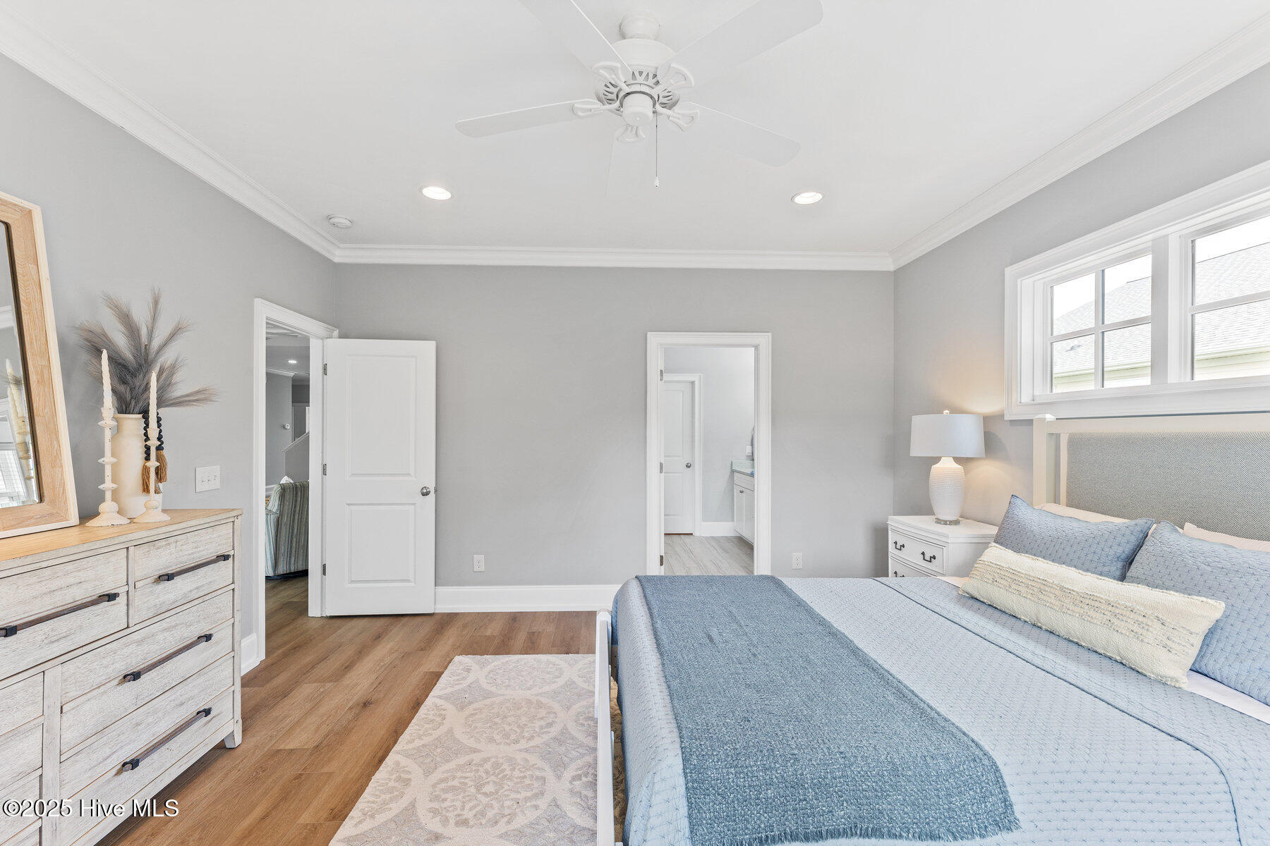 100524924 | Photo 25