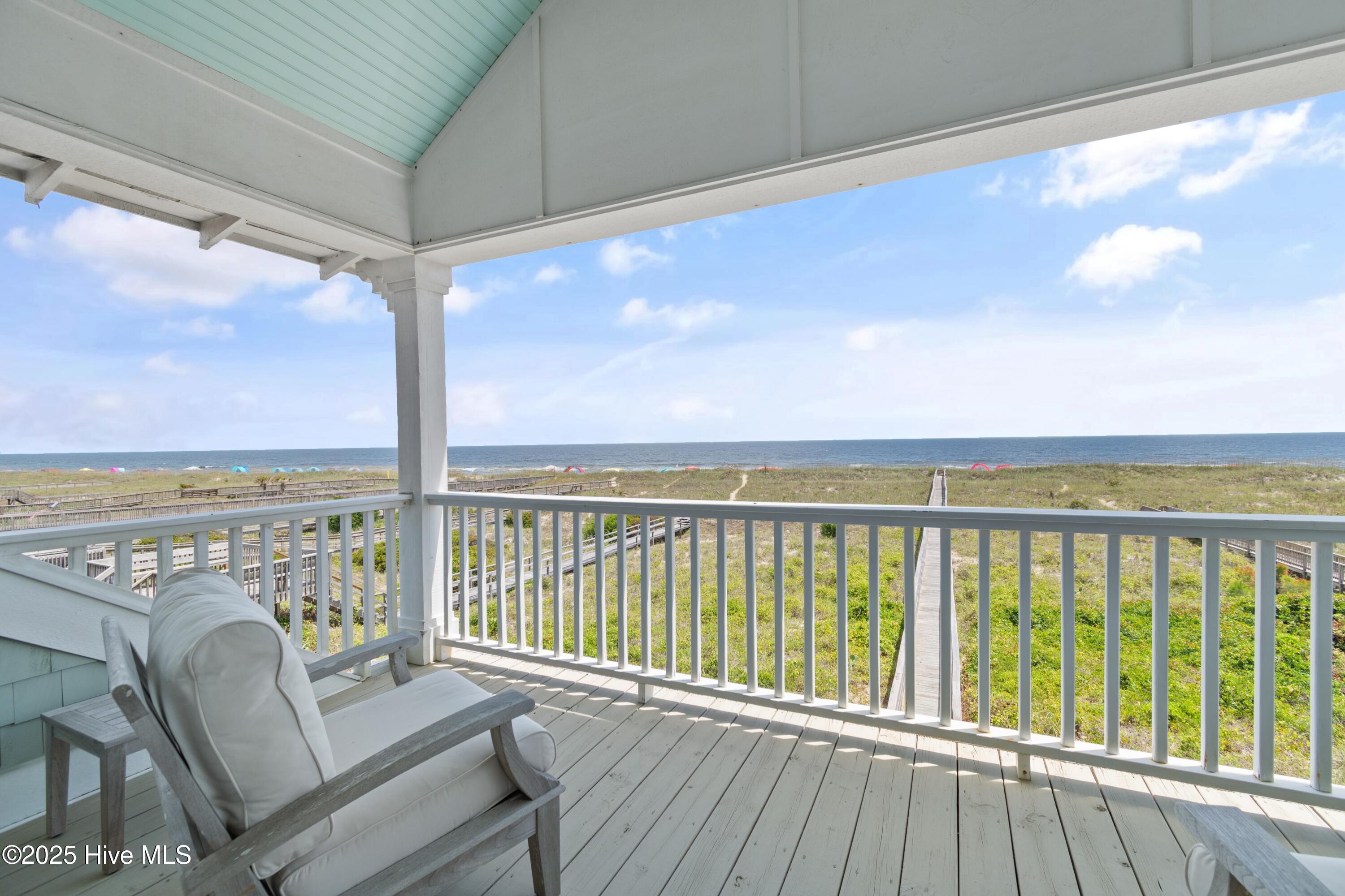 100519693 | Photo 46