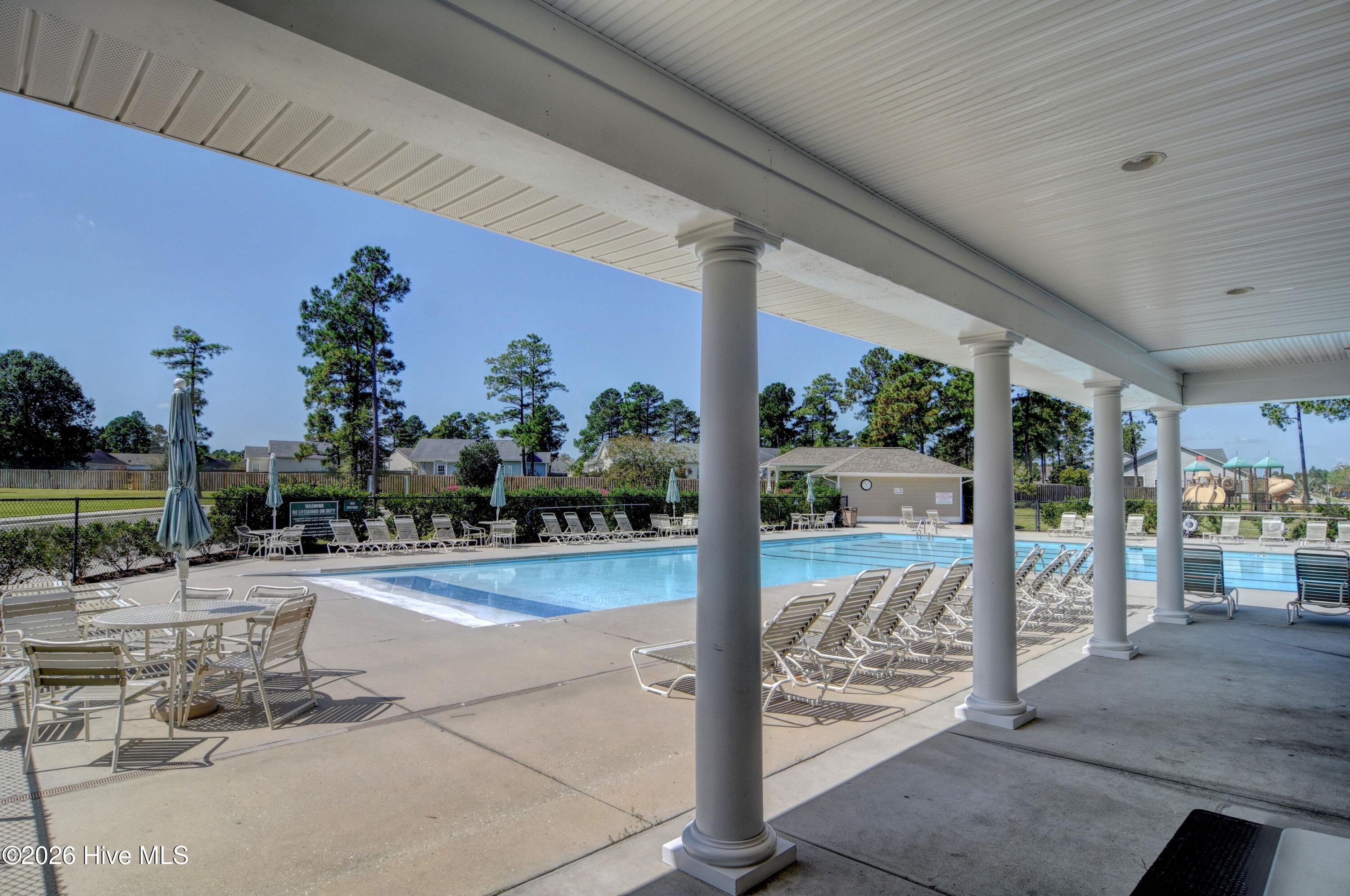 100561513 | Photo 36