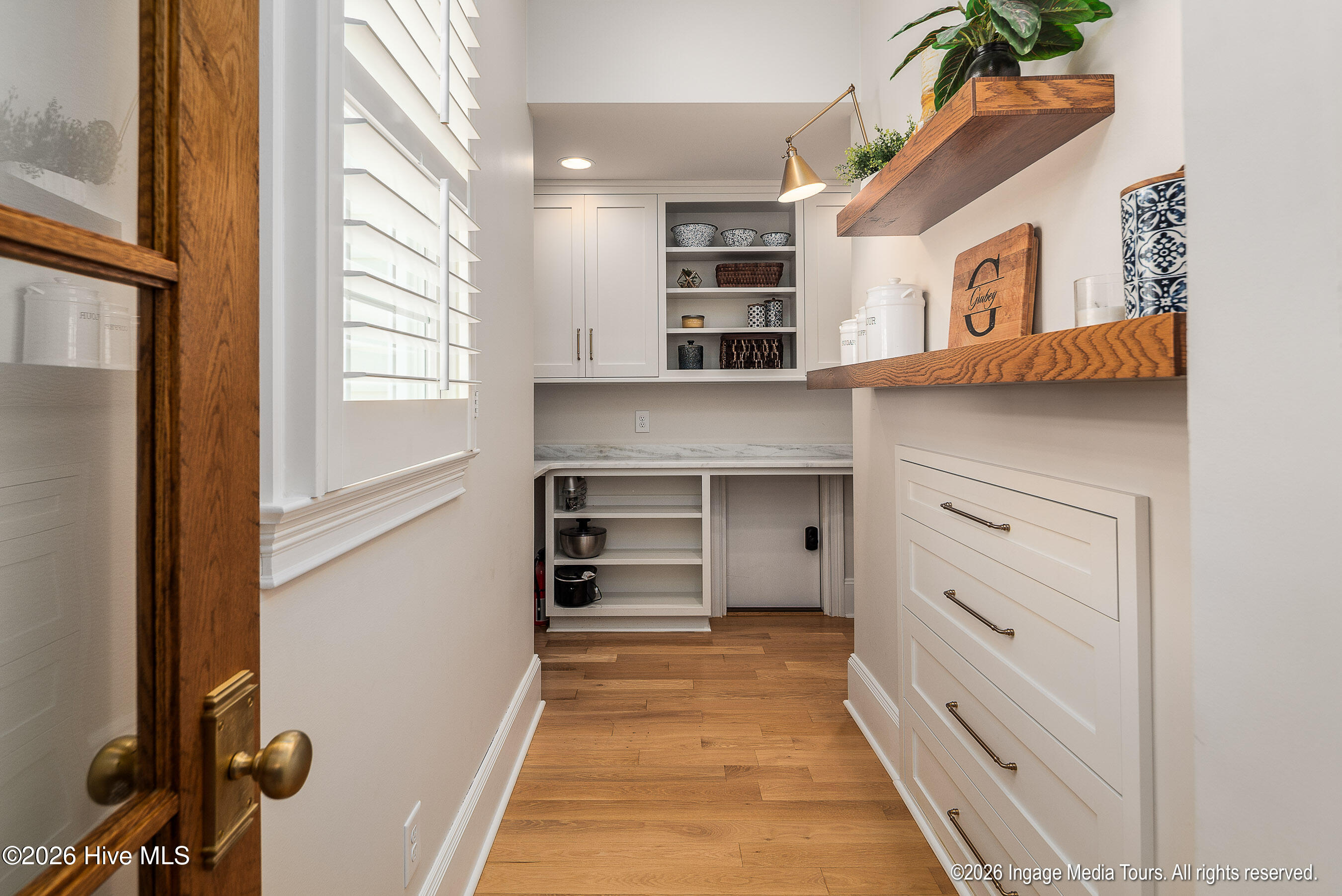 Butler's Pantry with Costco door to unload groceries straight from garage