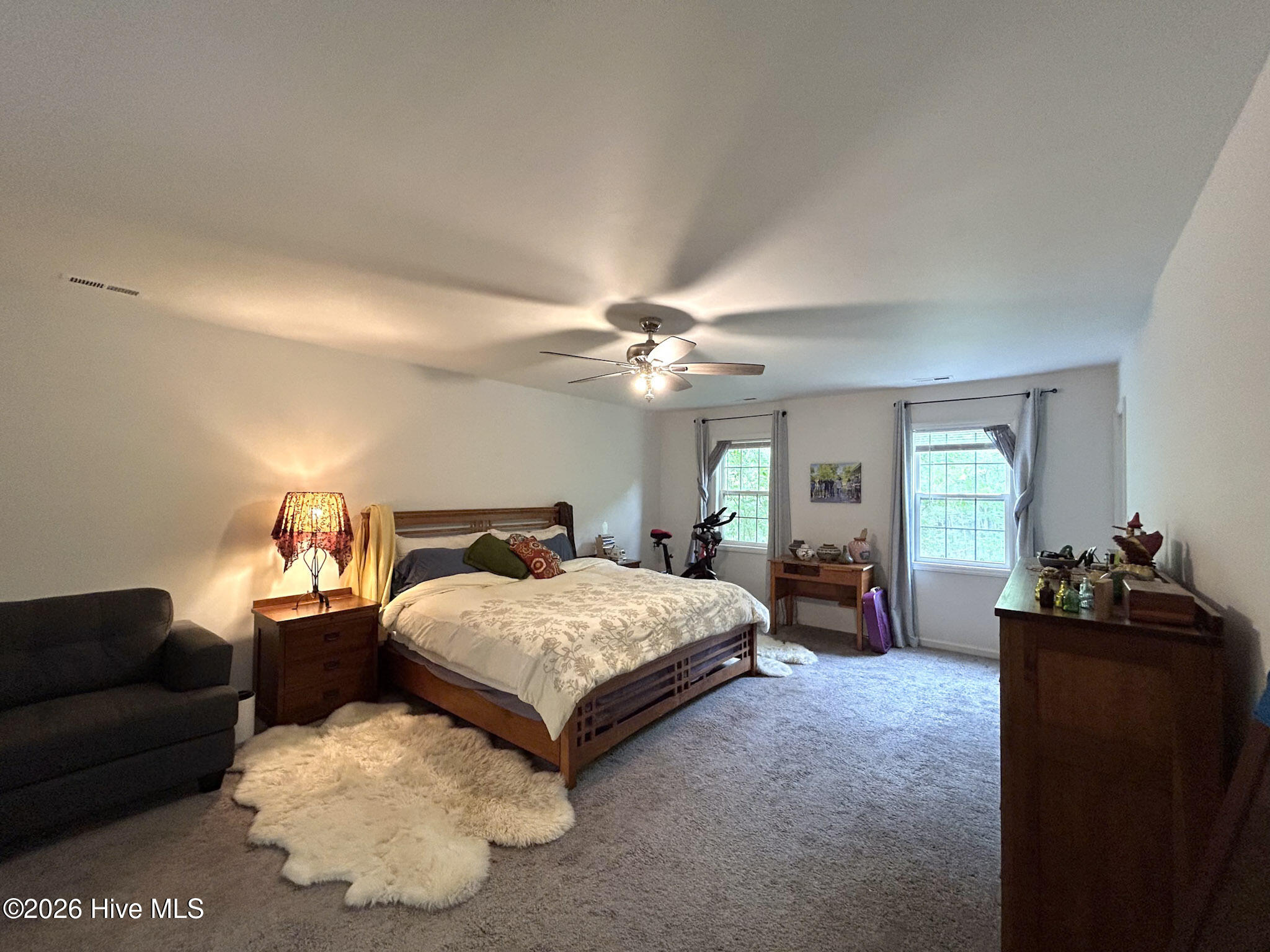 100570244 | Photo 41