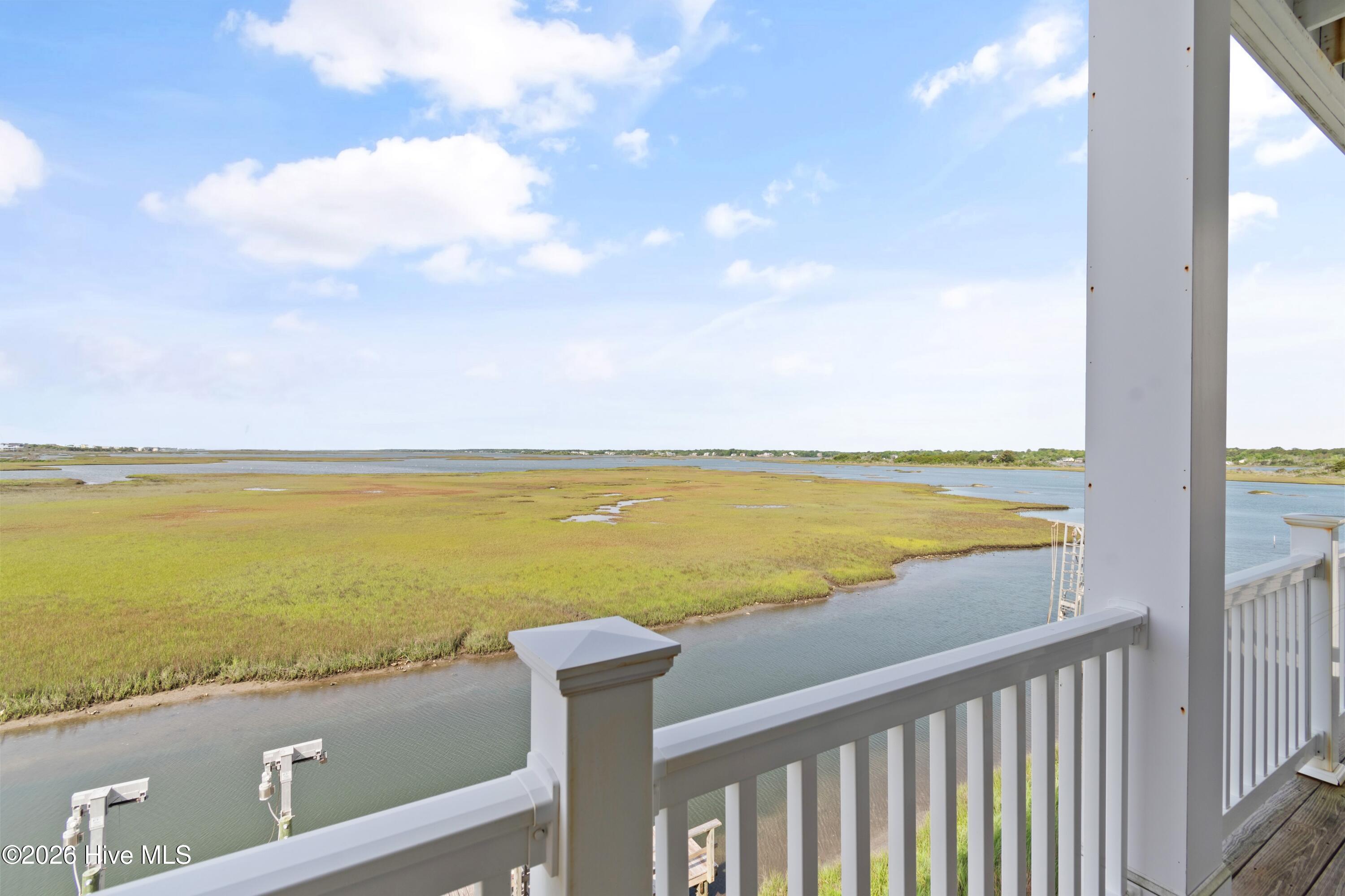 100569393 | Photo 27