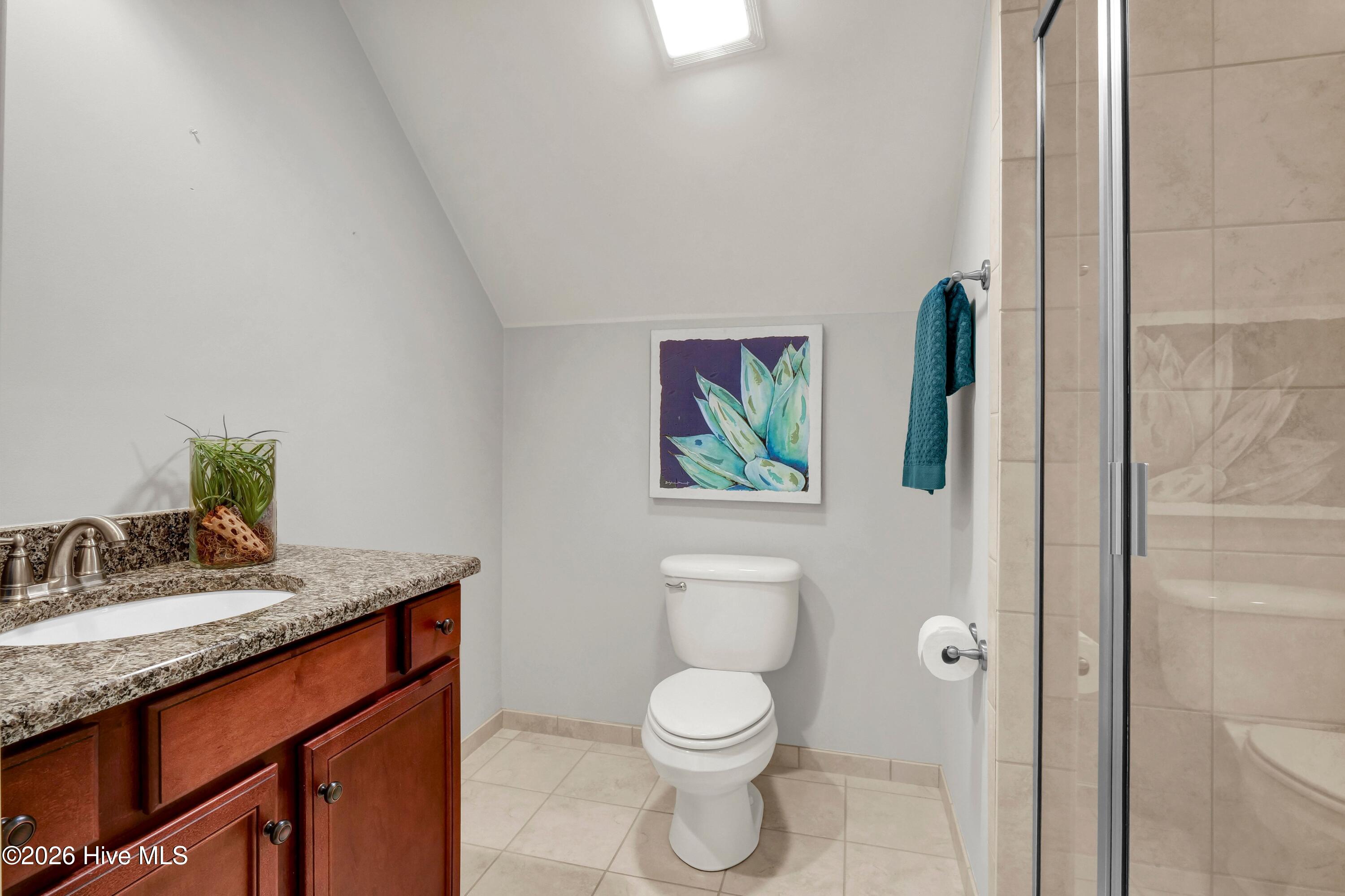 100560728 | Photo 24