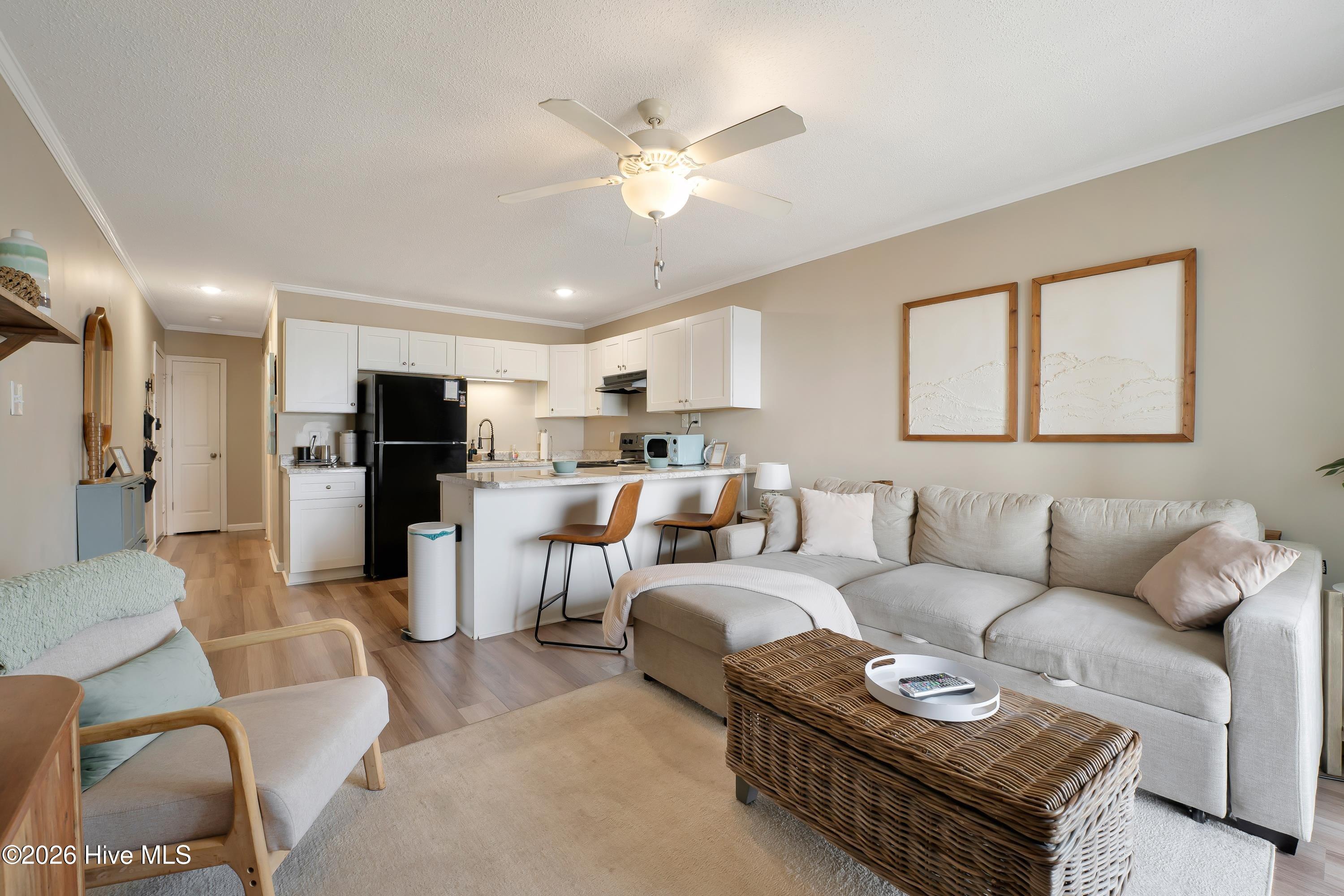 100551405 | Photo 31