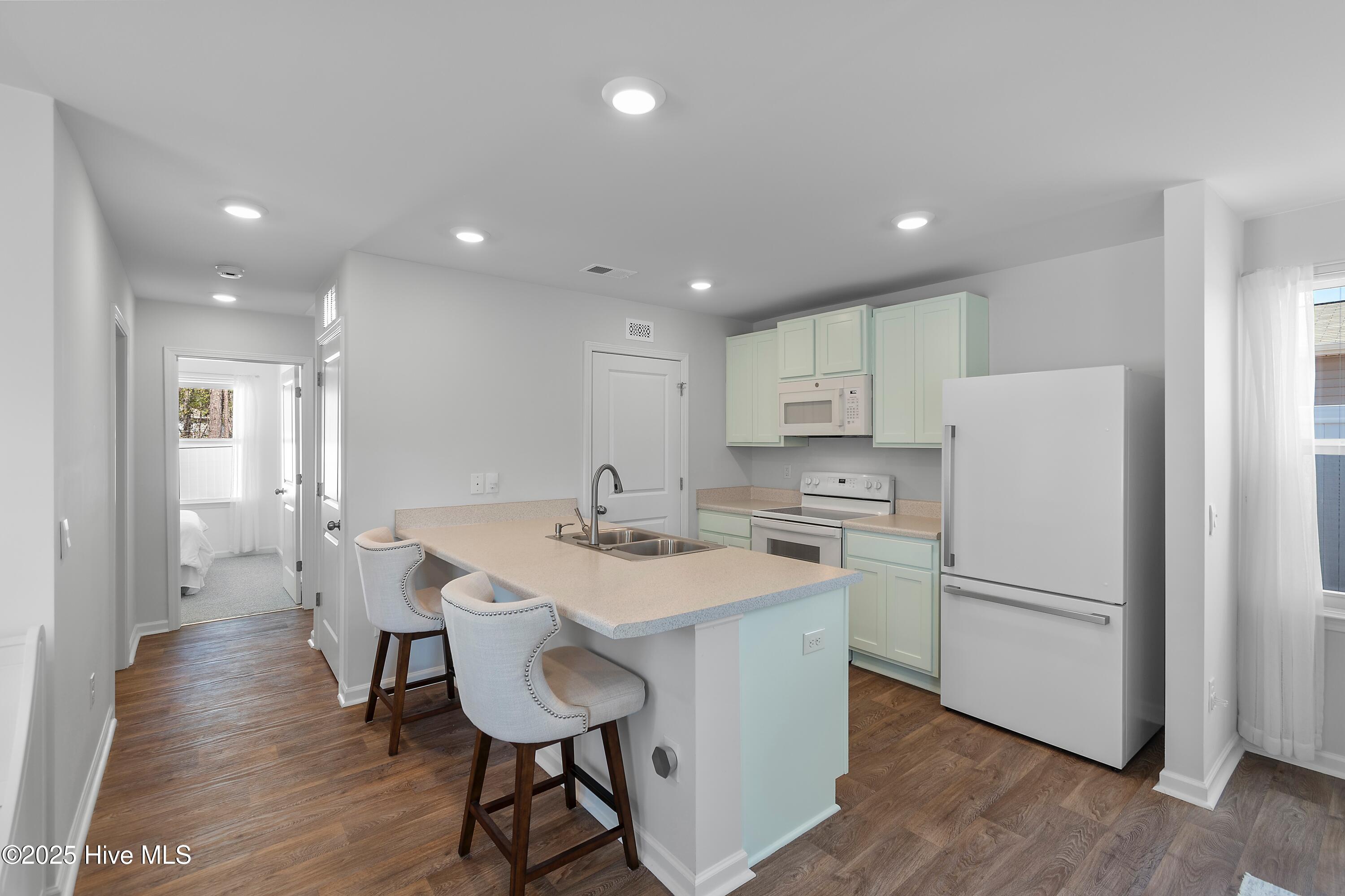 100494043 | Photo 10