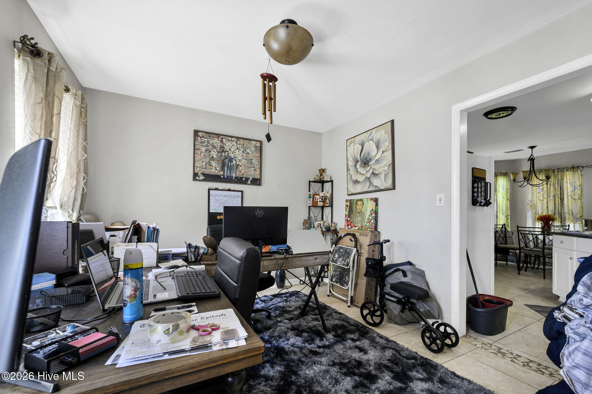 100570631 | Photo 10