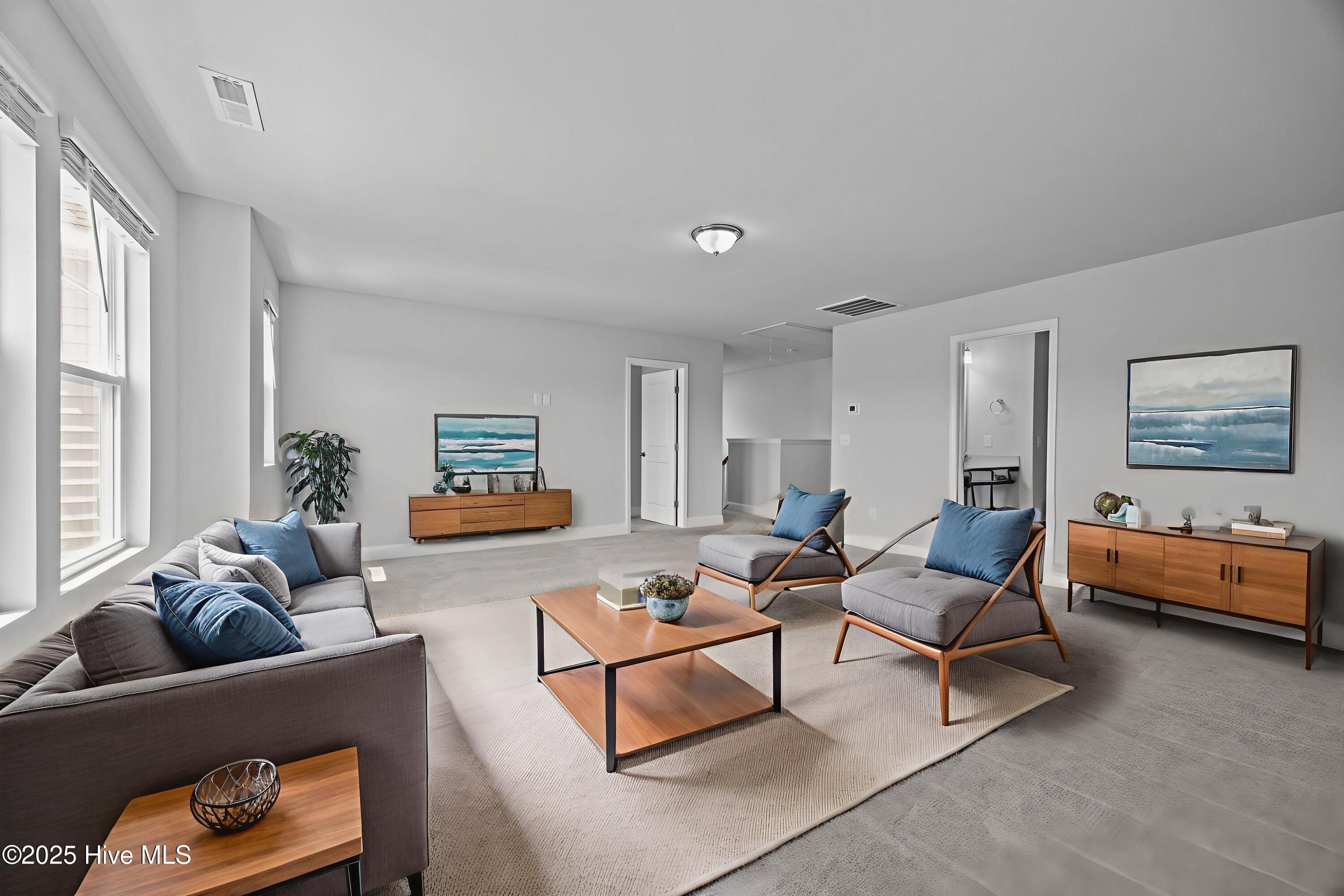 100503242 | Photo 39