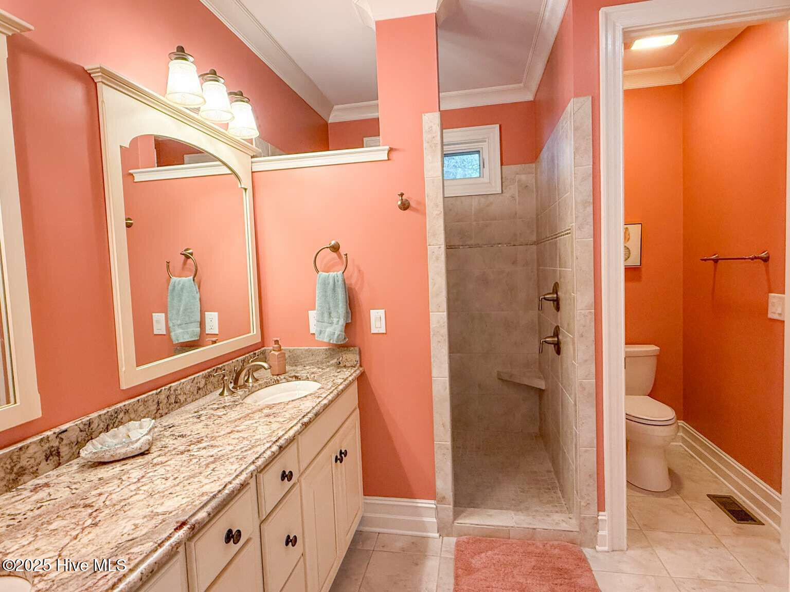 100523634 | Photo 11