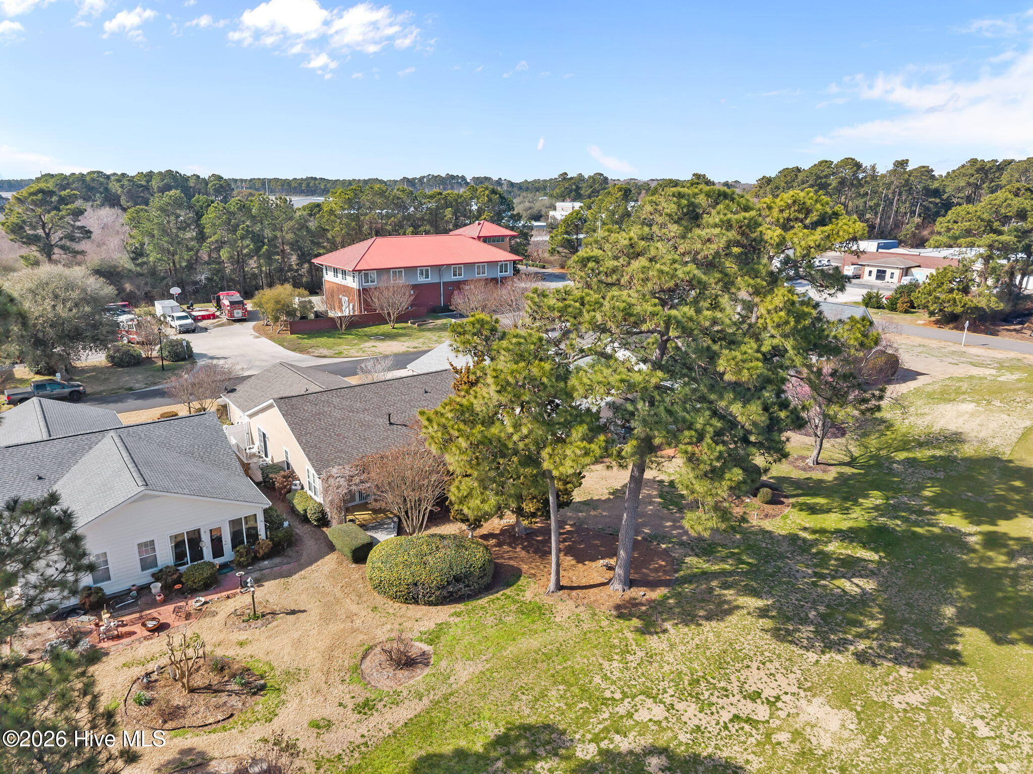 100556282 | Photo 42