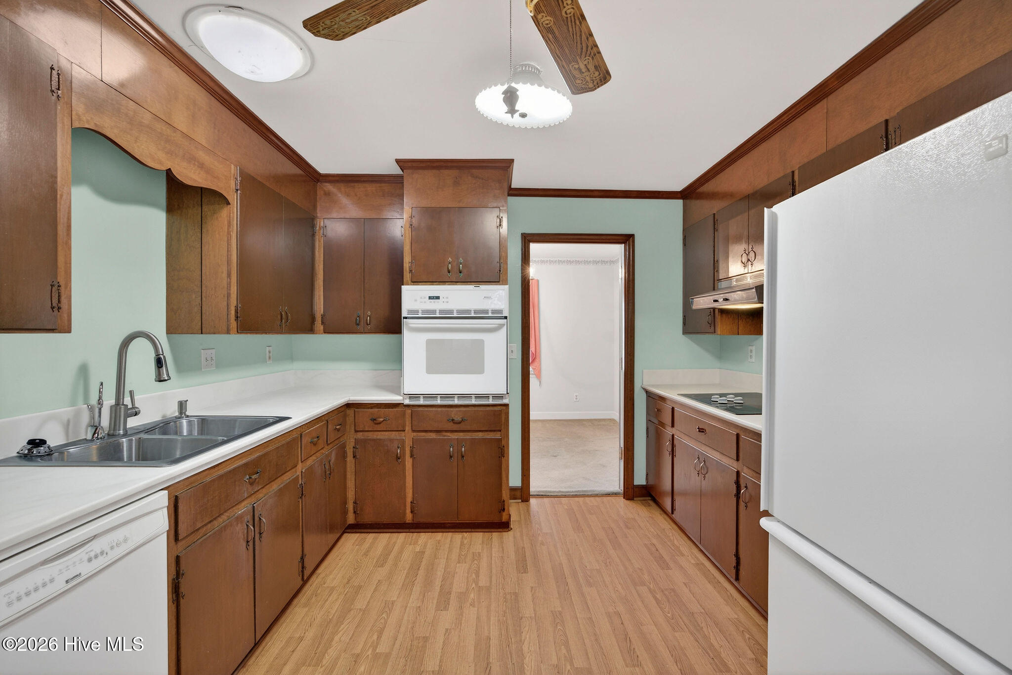 100556138 | Photo 21