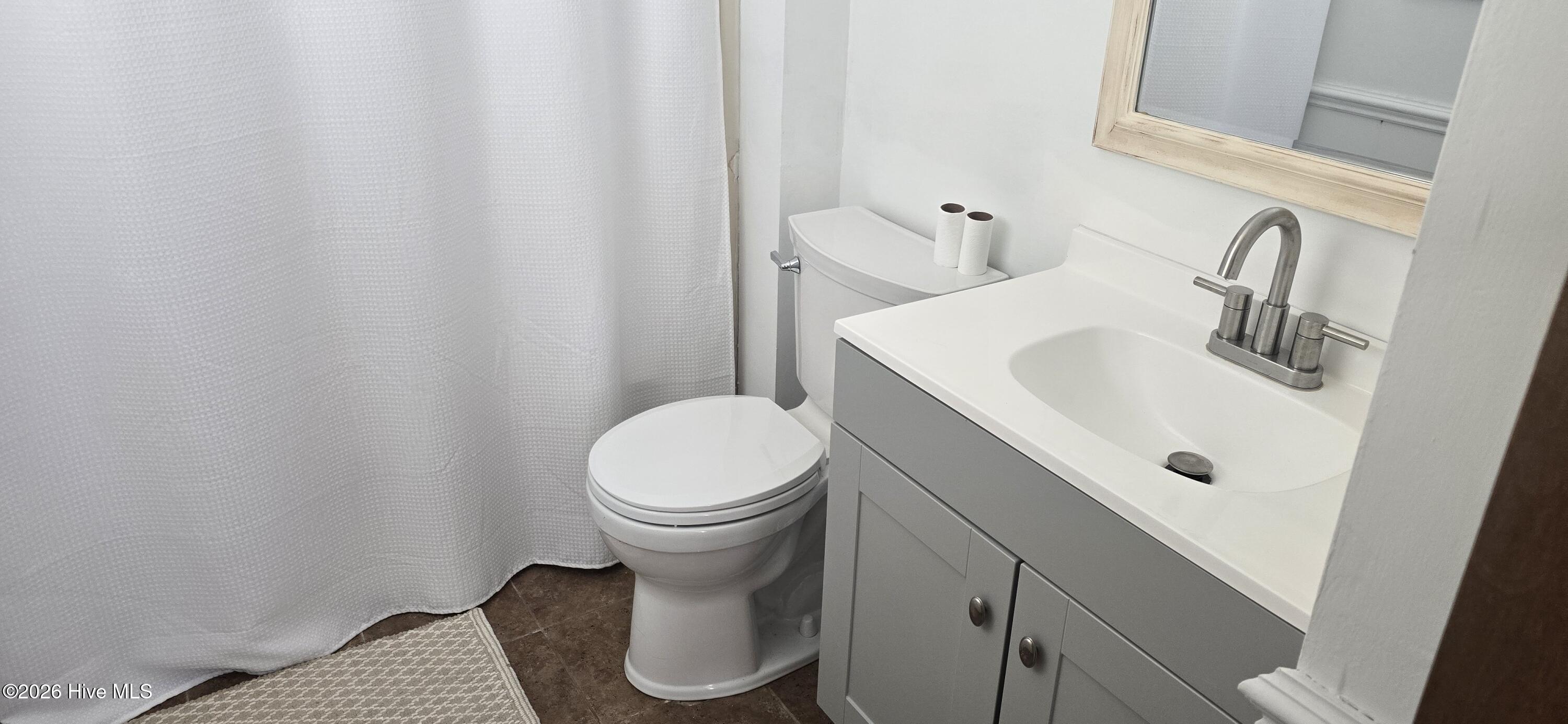 100559141 | Photo 22