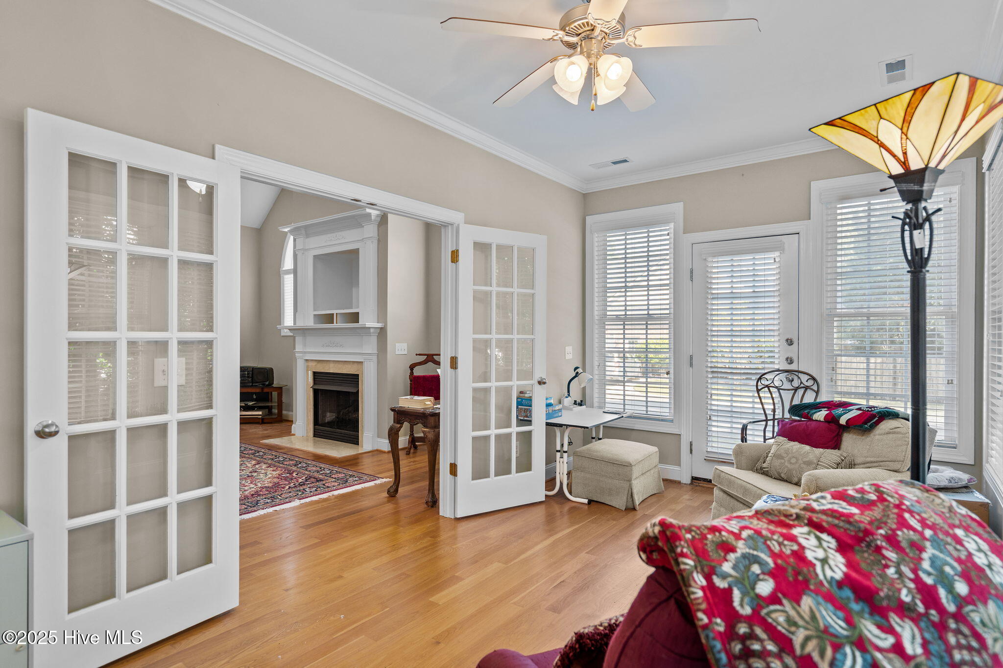 100532156 | Photo 22