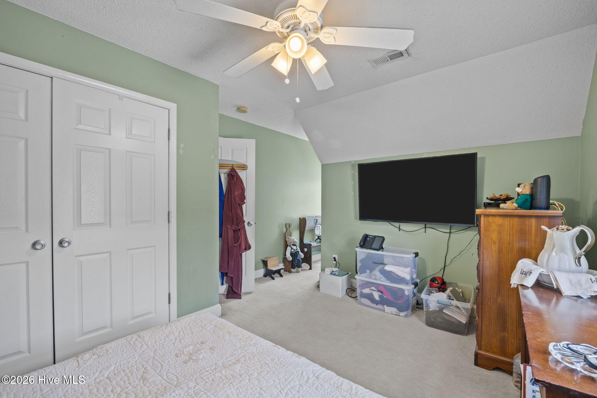 100563147 | Photo 21