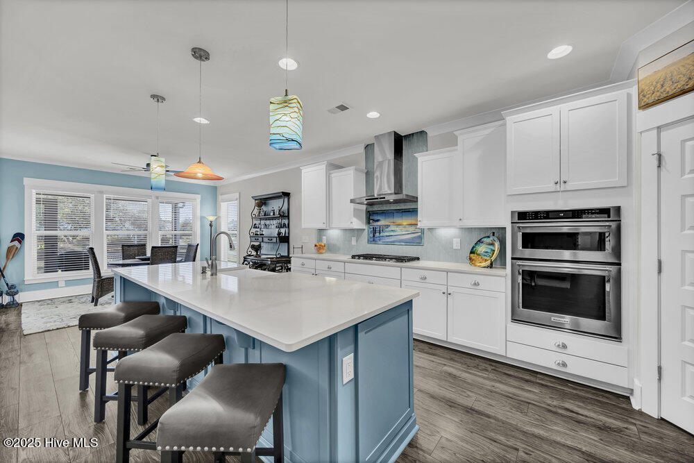 100540446 | Photo 15