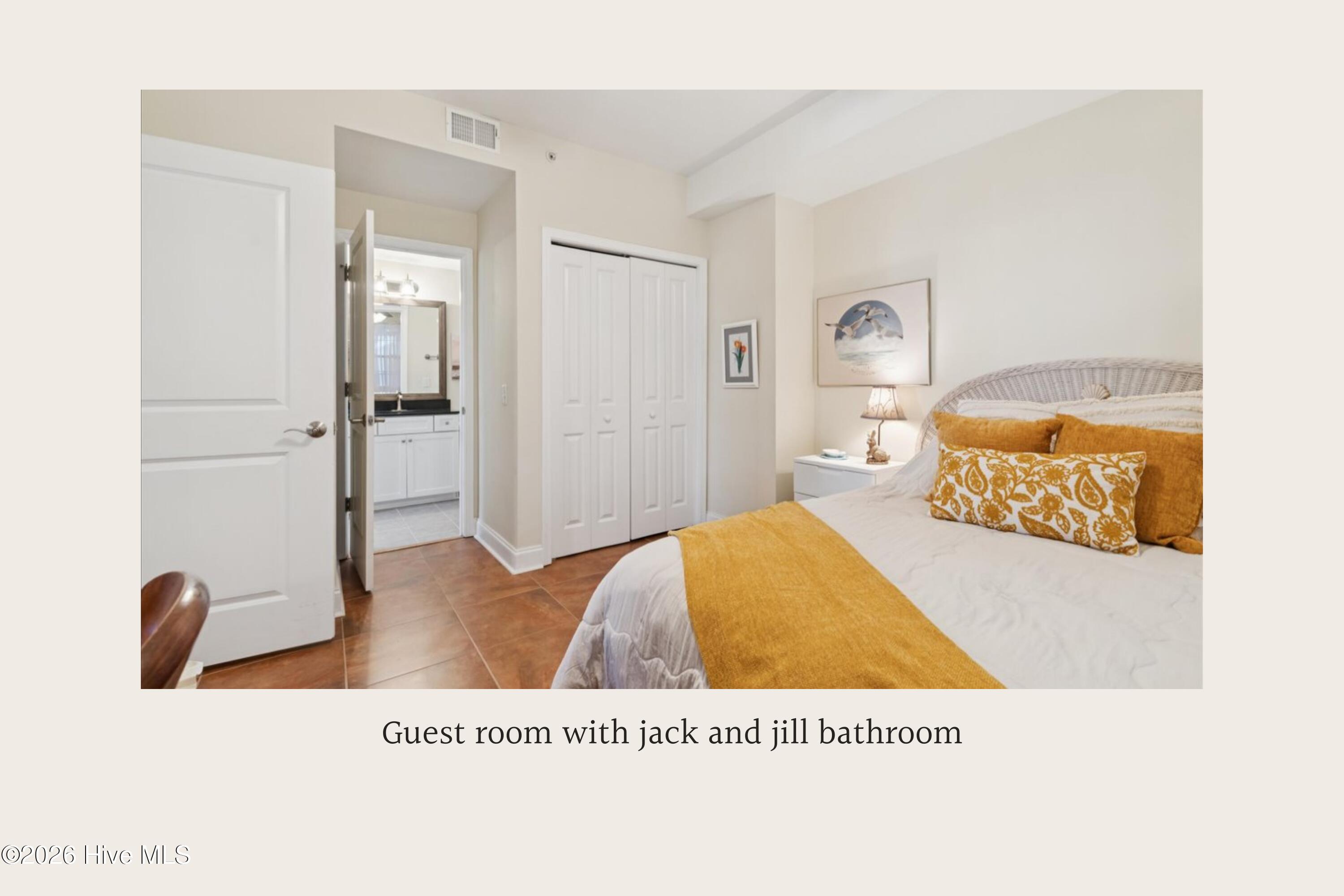 100553393 | Photo 19