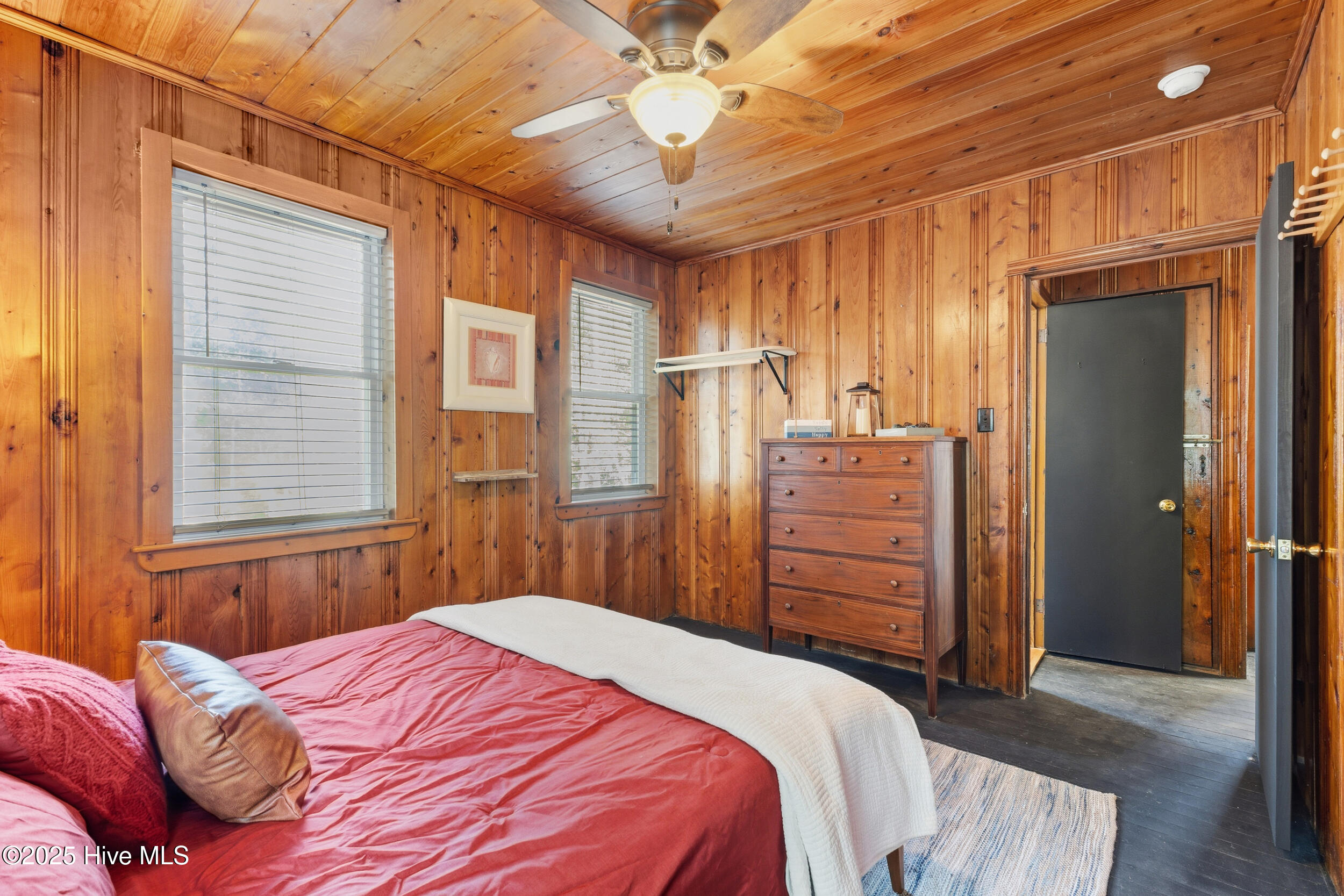 100535191 | Photo 22