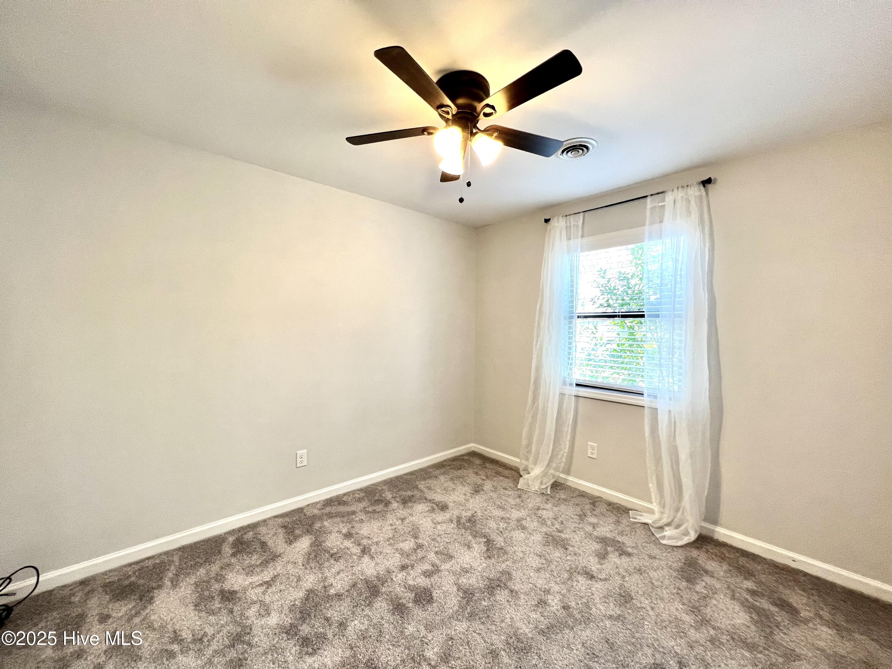 100545757 | Photo 10