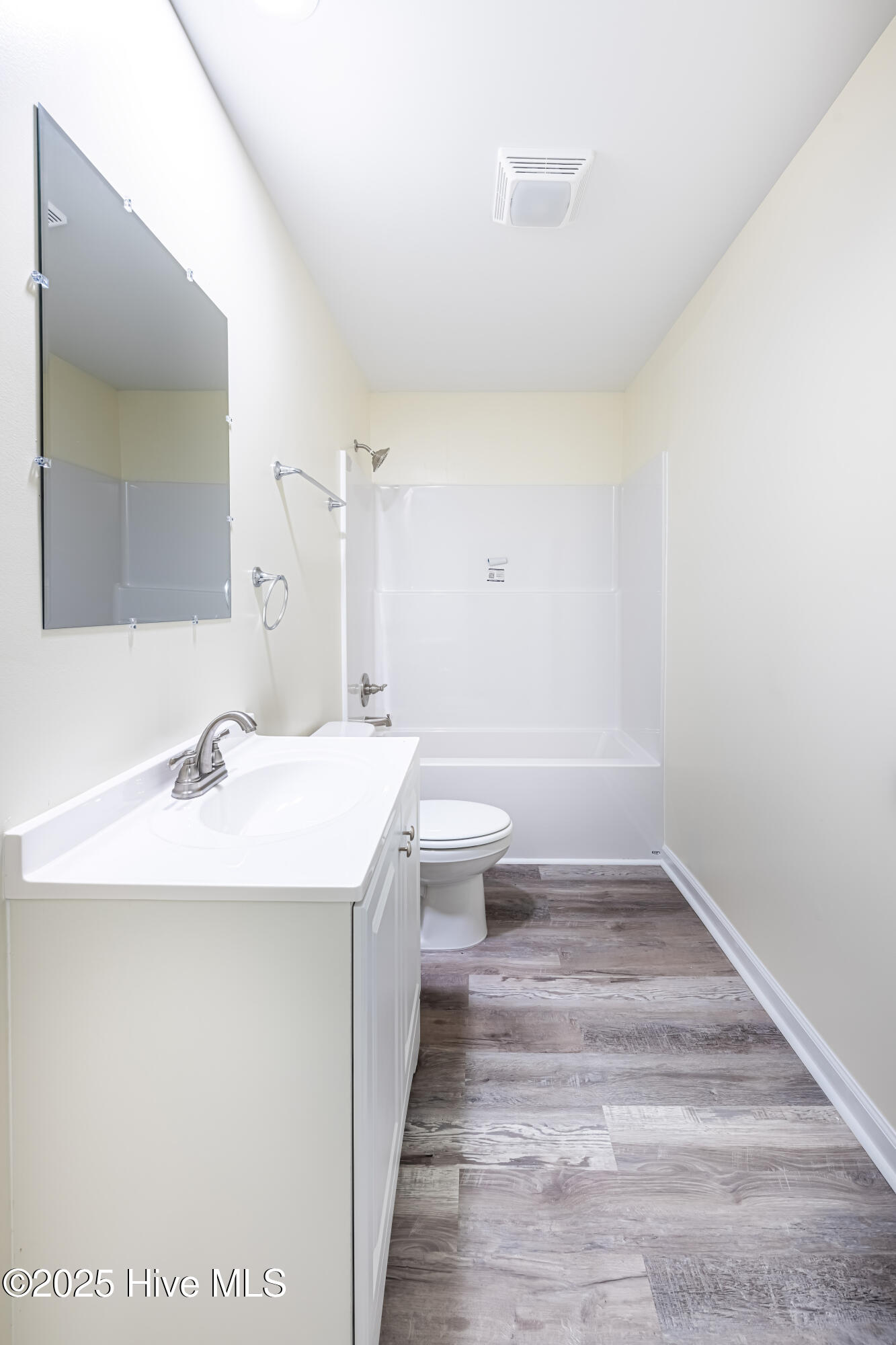 100538278 | Photo 37