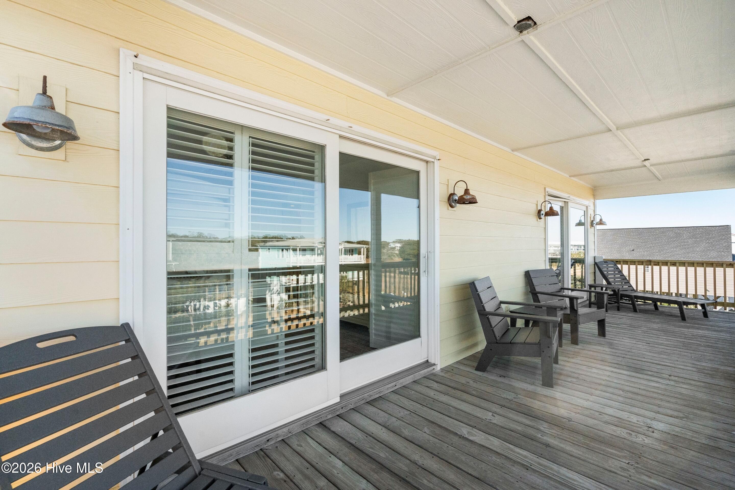 100549309 | Photo 42