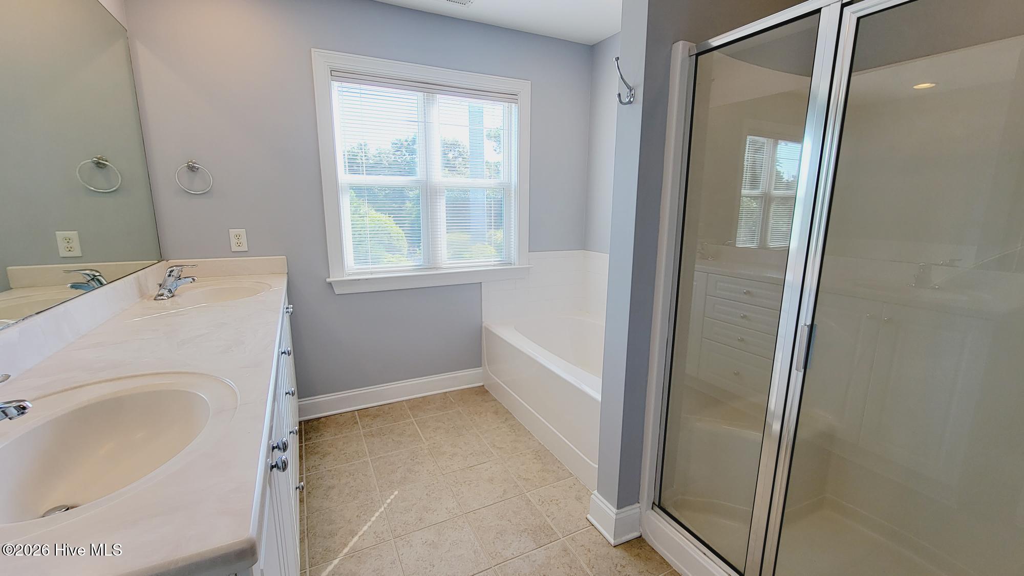 100569507 | Photo 25