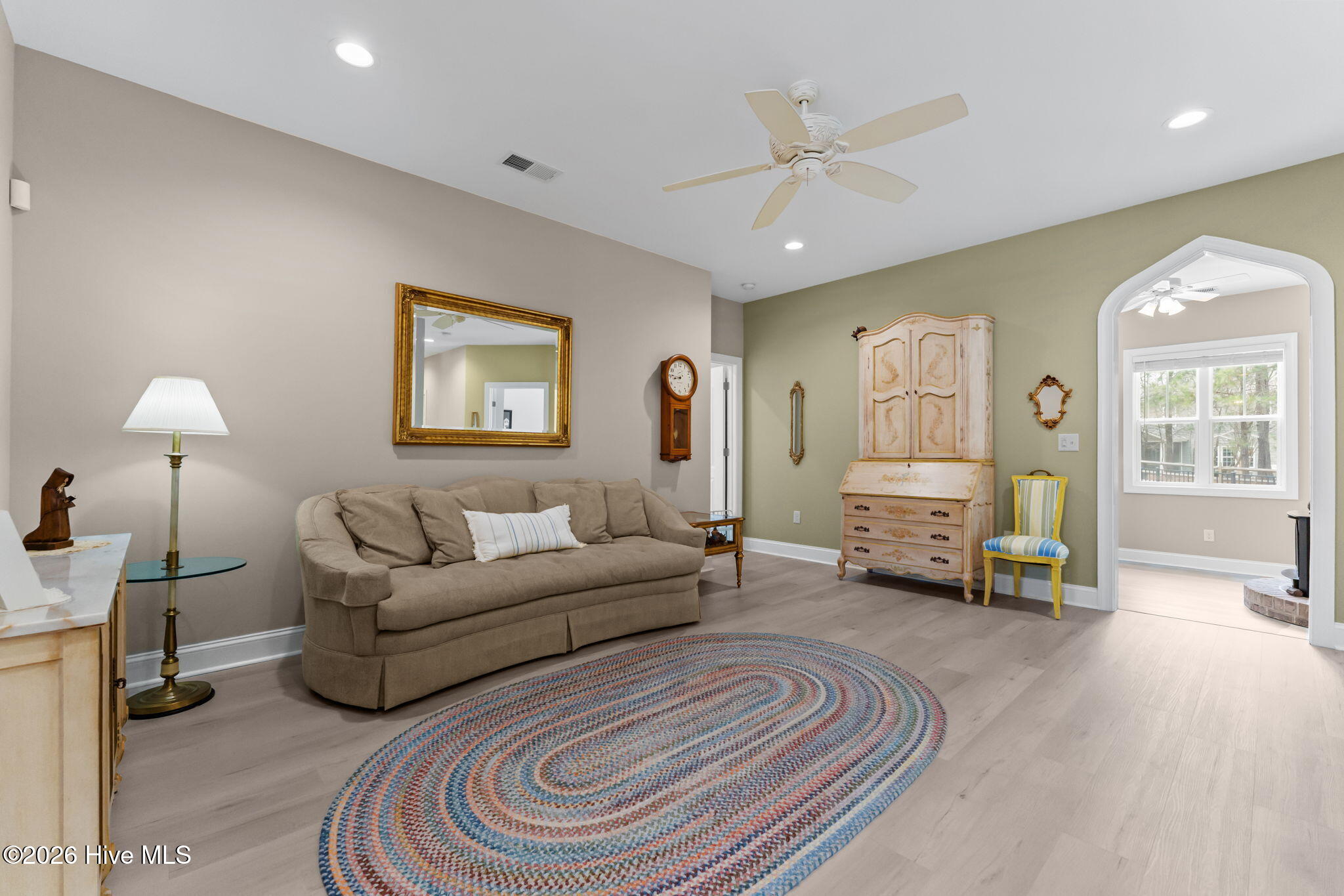 102 Roxburgh Court