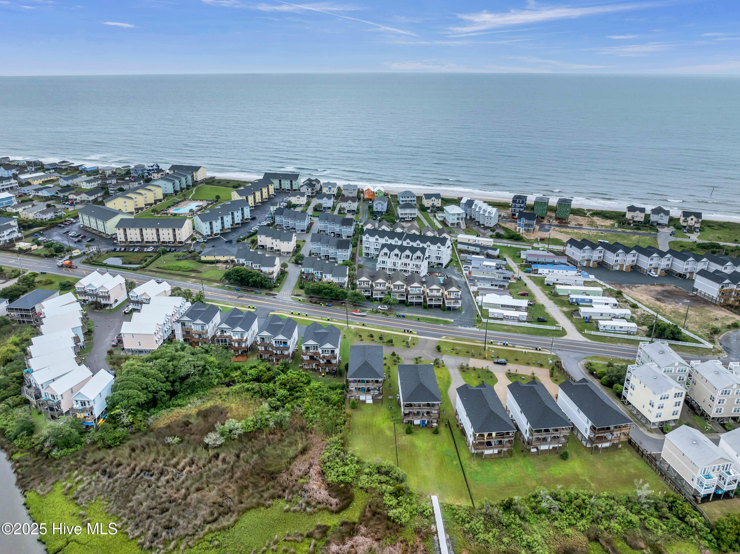 100524088 | Photo 44