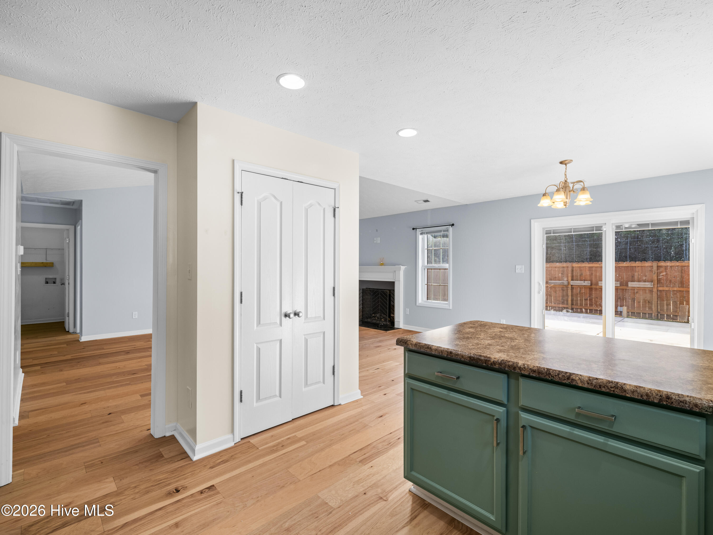 100547952 | Photo 19