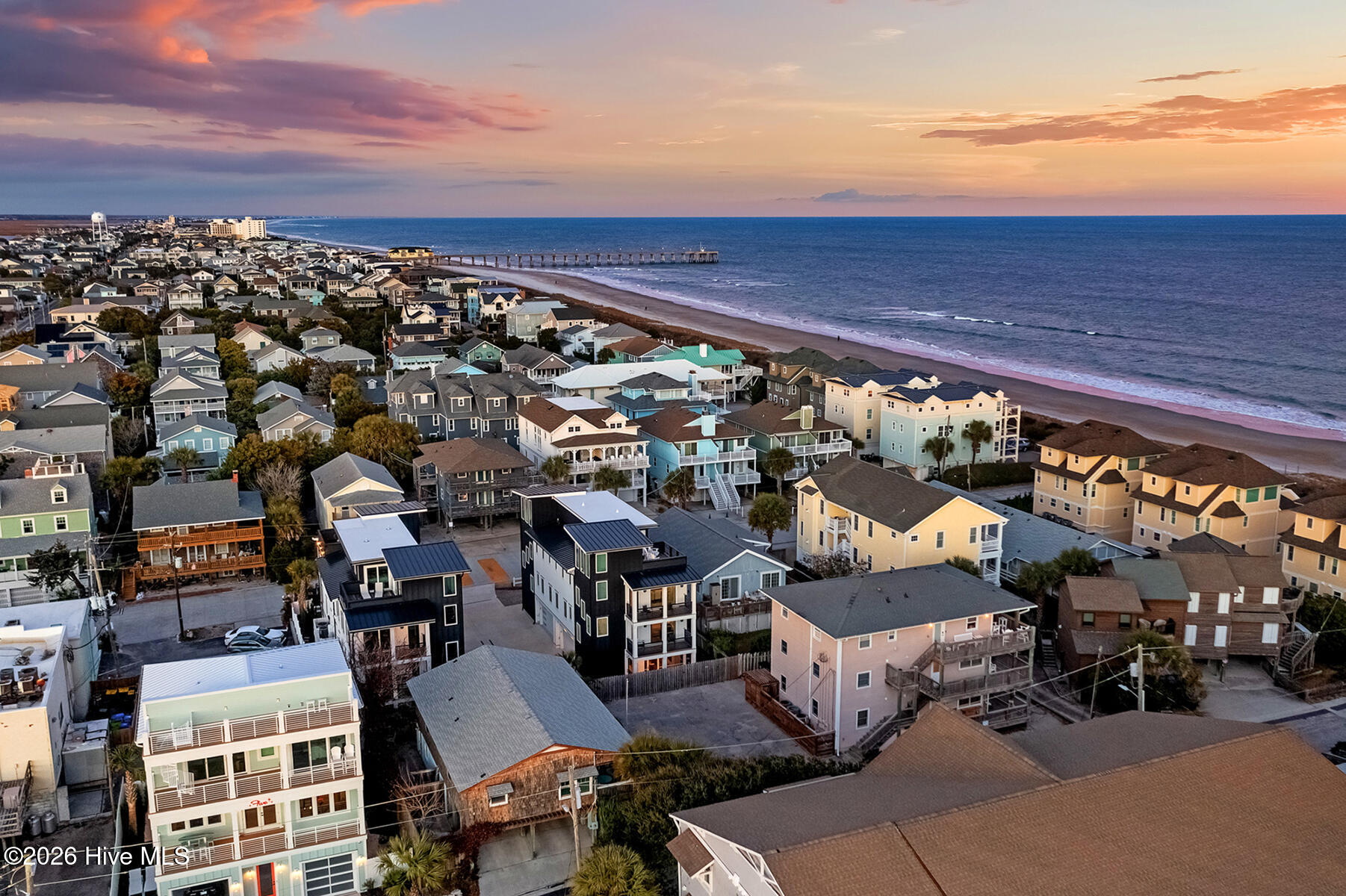 100560077 | Photo 55