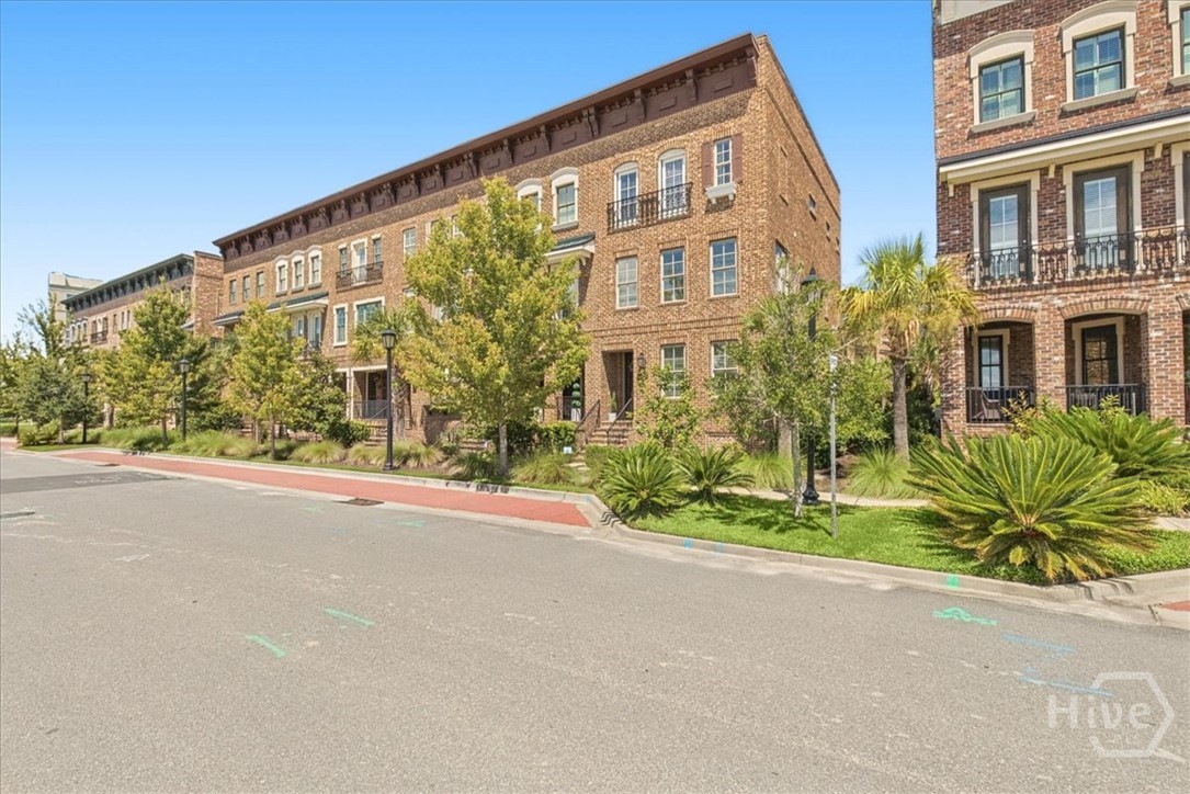 Photo 2 of Townhouse for sale at 440 Altamaha St, Savannah, GA 31401 | MLS# SA363529 | Listing updated on 2026-09-18