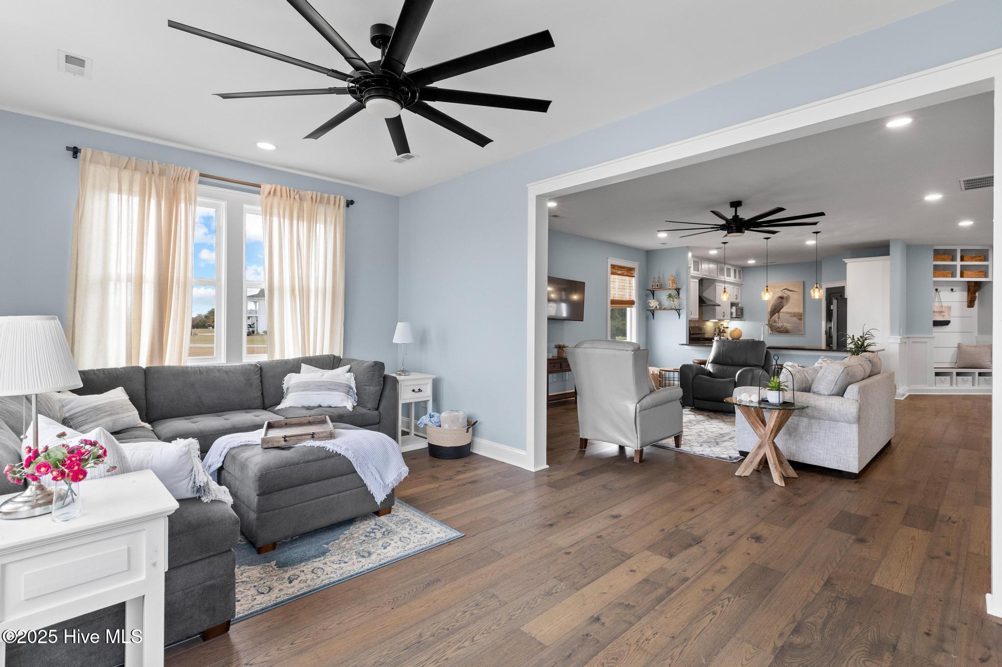 100554502 | Photo 20