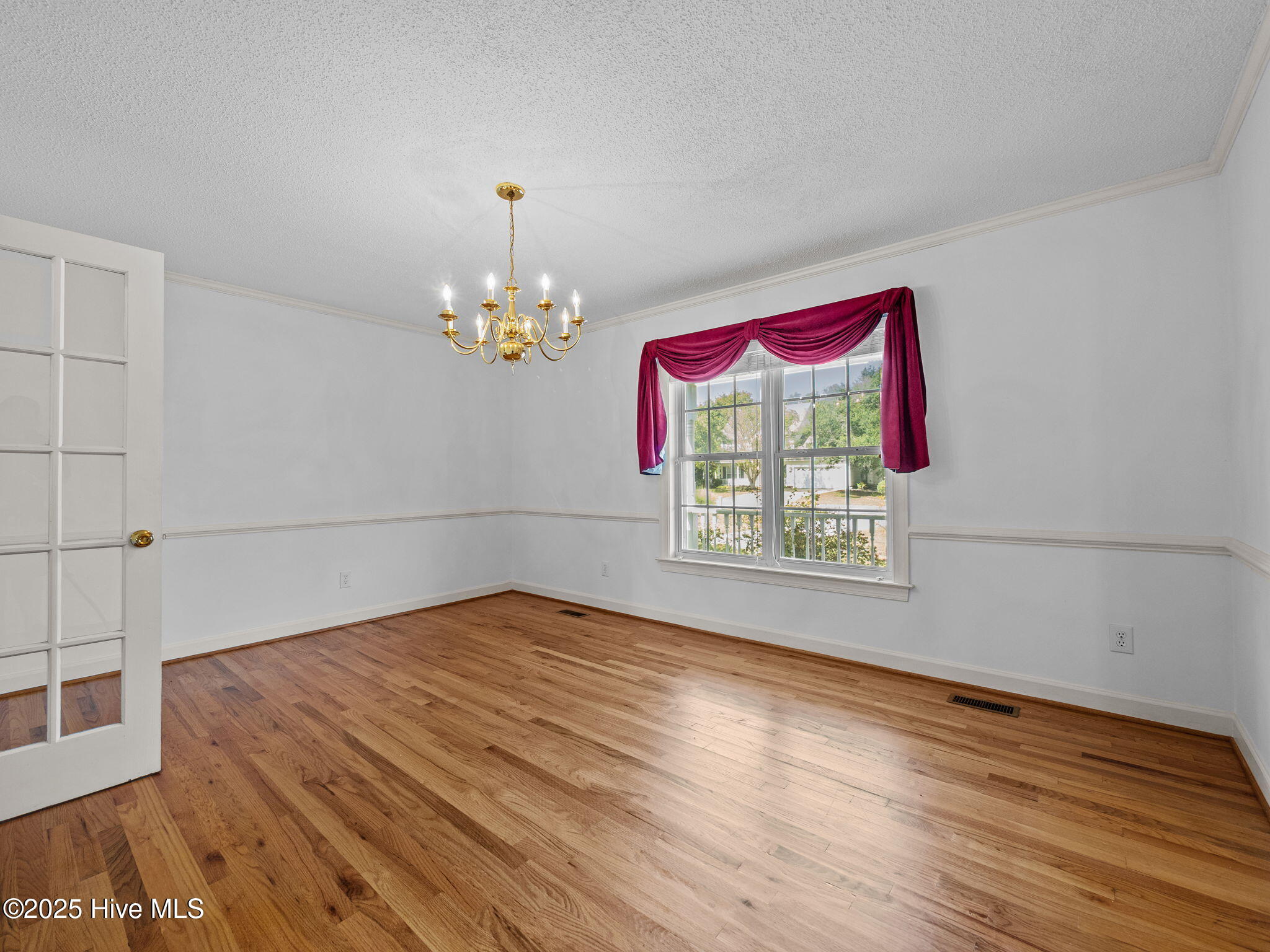 100534151 | Photo 16