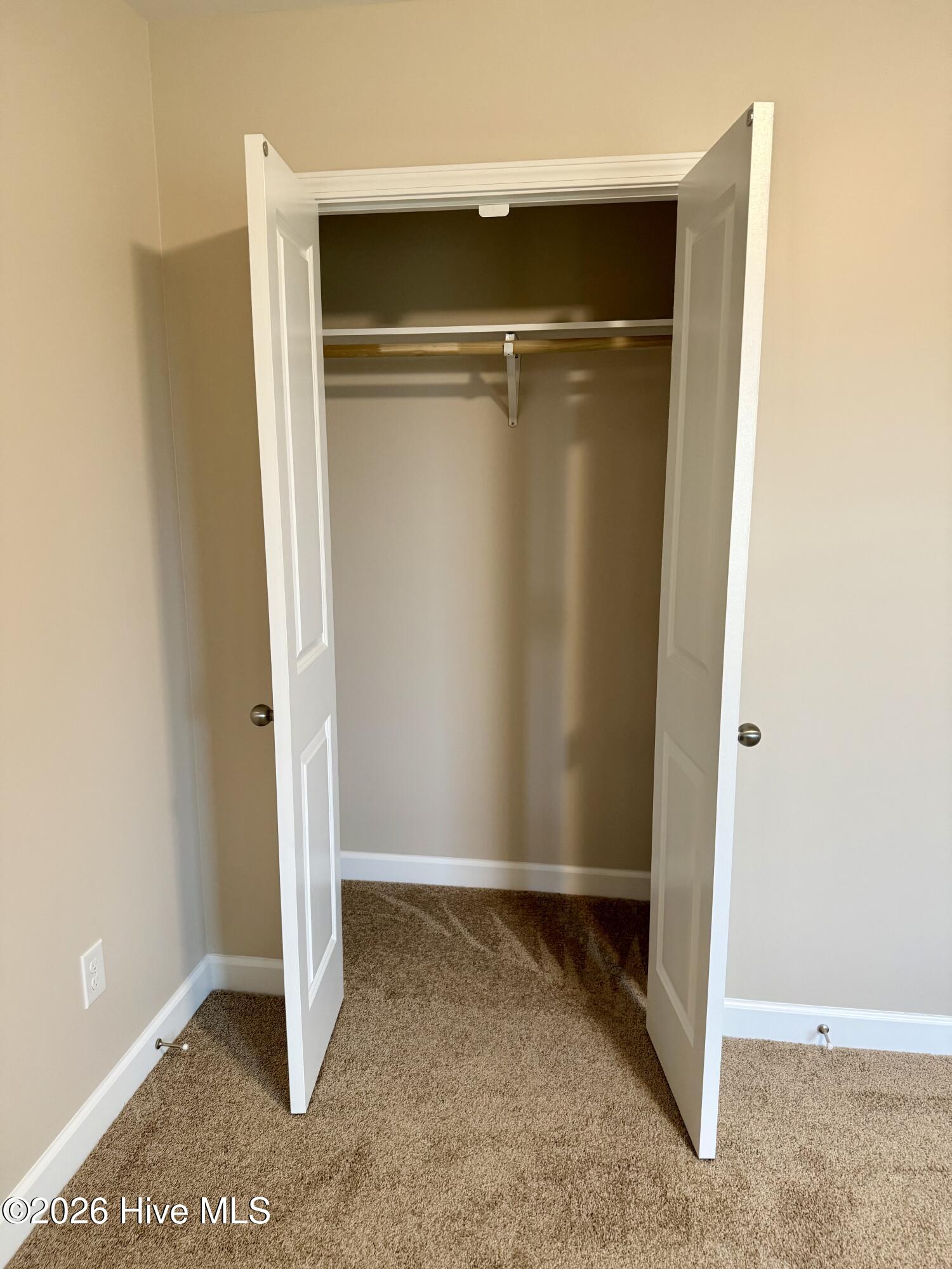 100548779 | Photo 21