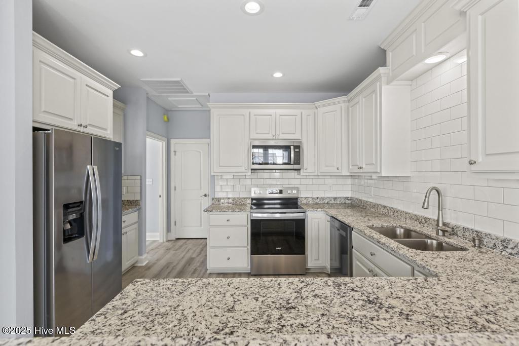 100535479 | Photo 39