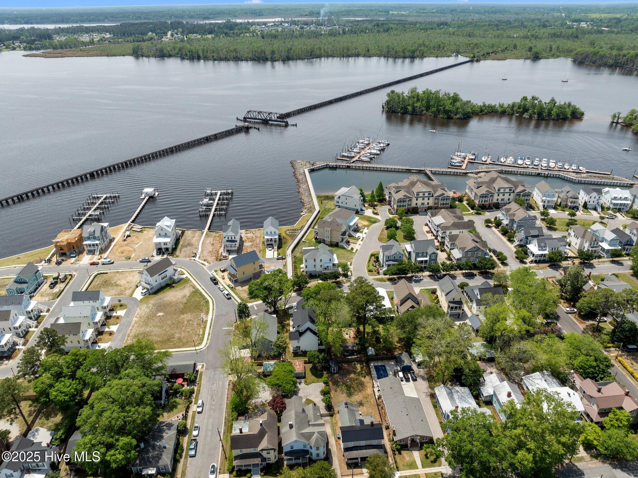 Homes for sale in Washington, NC | 100 Wiley St, Washington, NC 27889 | MLS# 100526660