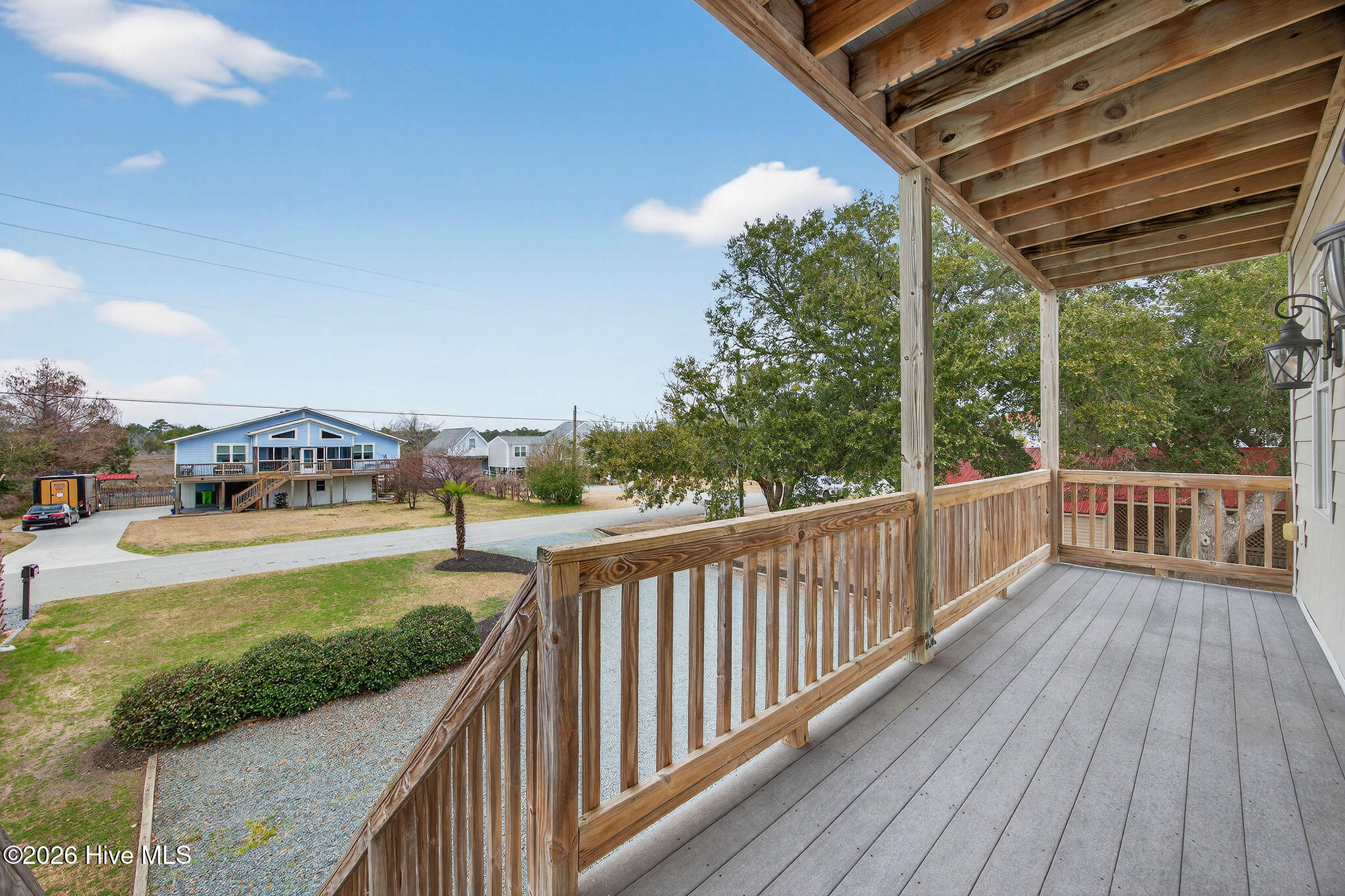 100558611 | Photo 73